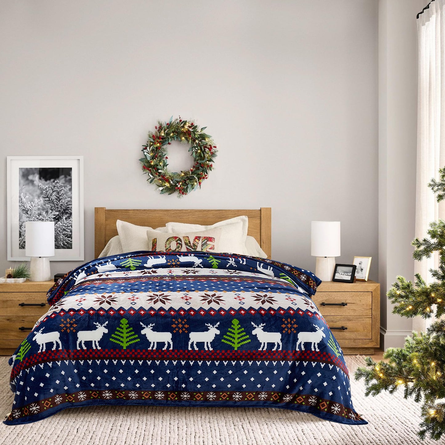 Home Soft Things Christmas Collection Flannel Fleece Blanket, Queen, Blue Christmas Deer, 90" x 90", Winter Warm Cozy Throw Blanket for Bed Home Décor