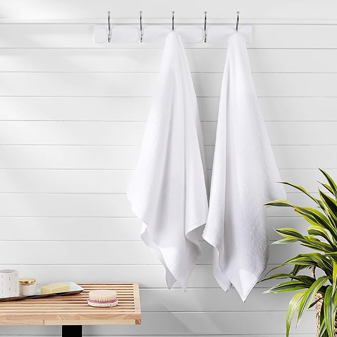 Amazon Basics Lightweight Quick-Dry Bath Towel, 100% Cotton, 2 Piece