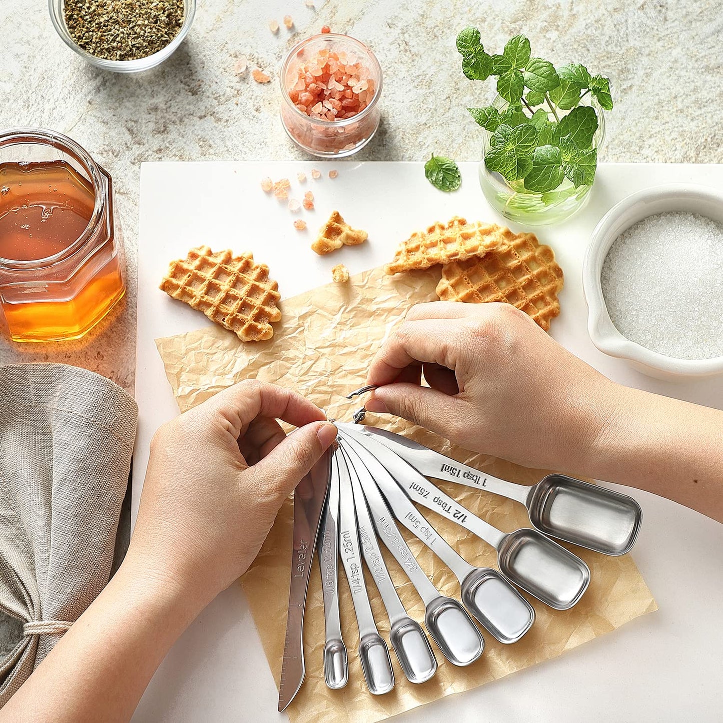 Spring Chef Stainless Steel Measuring Spoons Set of 8 with Leveler, Metal Teaspoon & Tablespoon Measuring Spoons for Dry & Liquid Ingredients, Fits in Spice Jars - Kitchen Gadgets For Baking & Cooking