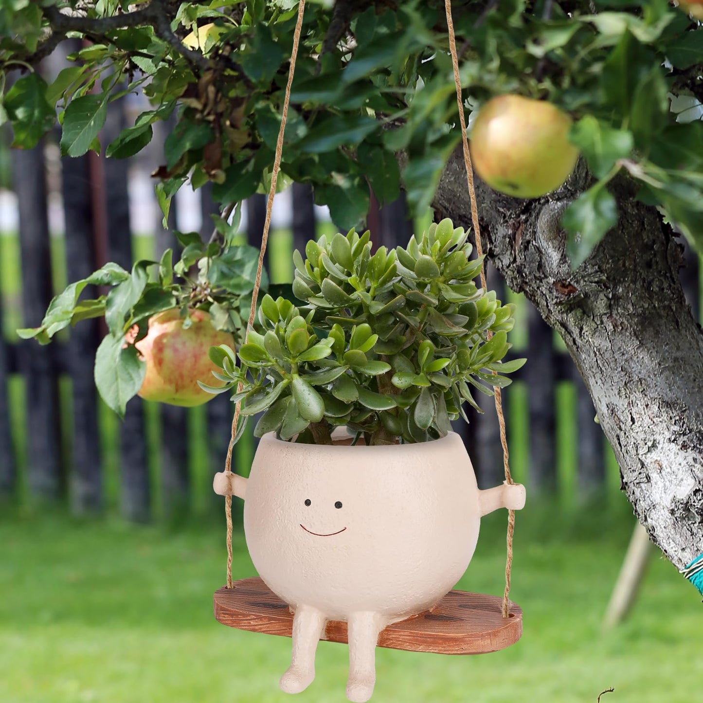 CONNOVA Smiley Face Flower Pot, Swinging Smiley Face Hanging Planter, Cute Swinging Planter, Hanging Planter with Unique Design, Suitable for Indoor and Outdoor Decoration