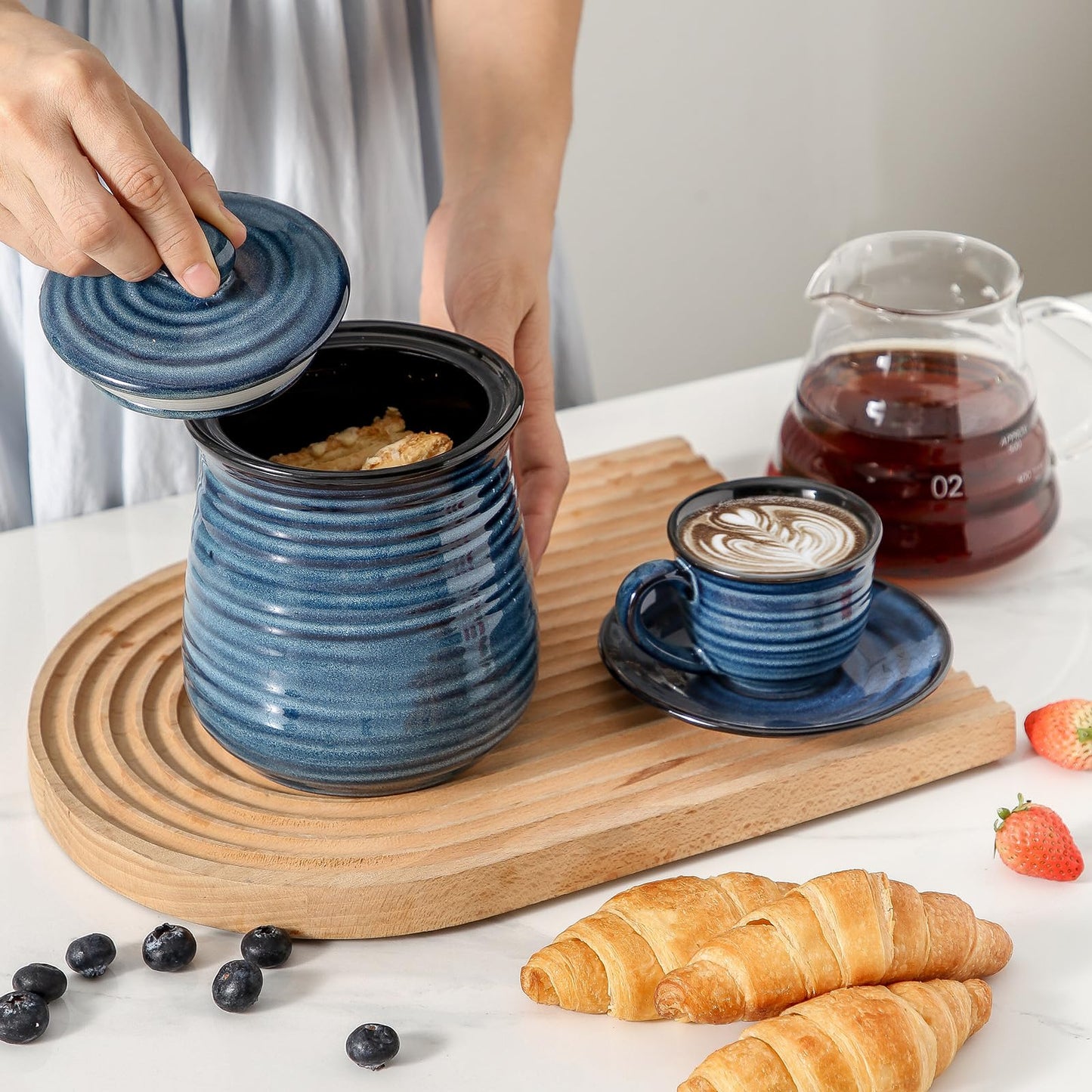 HASENSE Ceramic Food Storage Jar with Airtight Seal Lid, 35 Ounce Kitchen Canister Container for Cookie, Ground Coffee, Pasta, Cereal, Flour, Sugar, Rice, Seasoning and Pet Treat, Navy