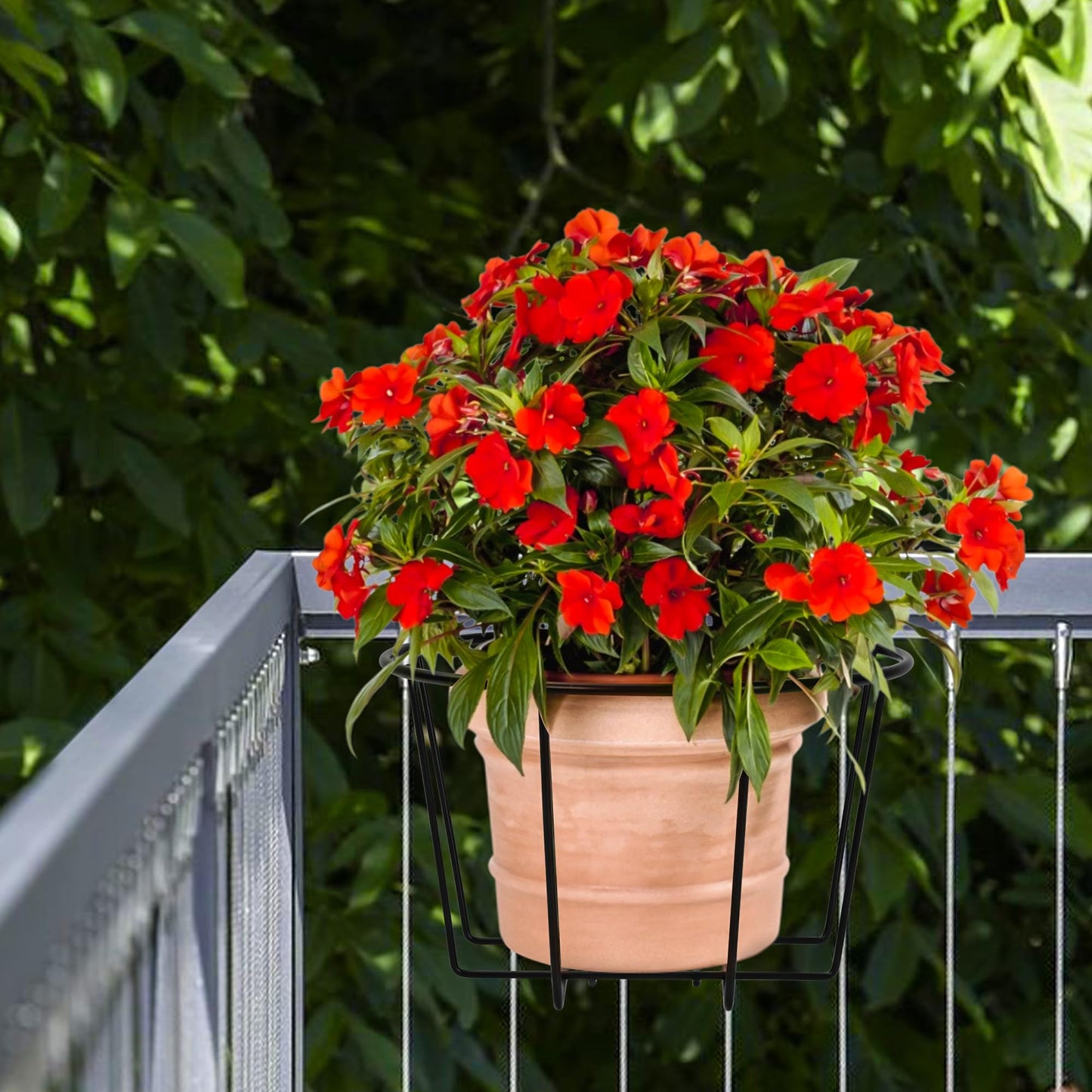 TQVAI Adjustable Hanging Railing Planter for 1.89 to 3.5 Inches Railings - Outdoor Balcony Deck Flower Pot Holder, Metal Baskets for Garden Orchid, Patio Ledge, 3 Pack, Black