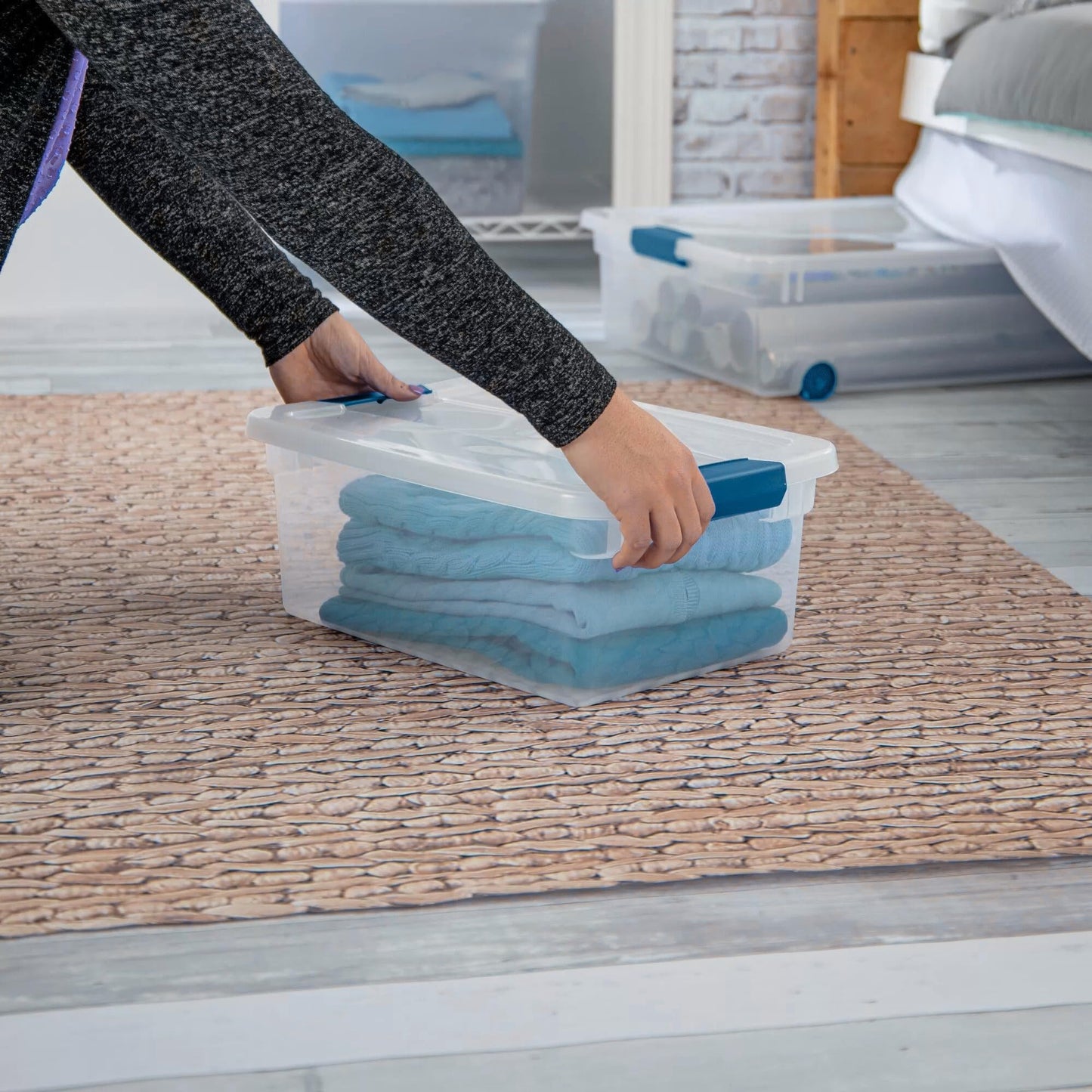 Tribello Clear Plastic Storage Bins with Lids Stackable Storage Bins (15 Quart)