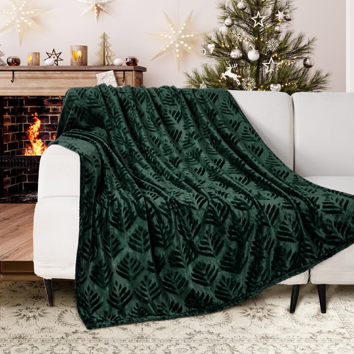 Exclusivo Mezcla King Size Fleece Blanket for Bed, Super Soft and Cozy Blankets All Season Use, Leaves Pattern, Plush Fuzzy Lightweight, Forest Green, 90x104 Inch