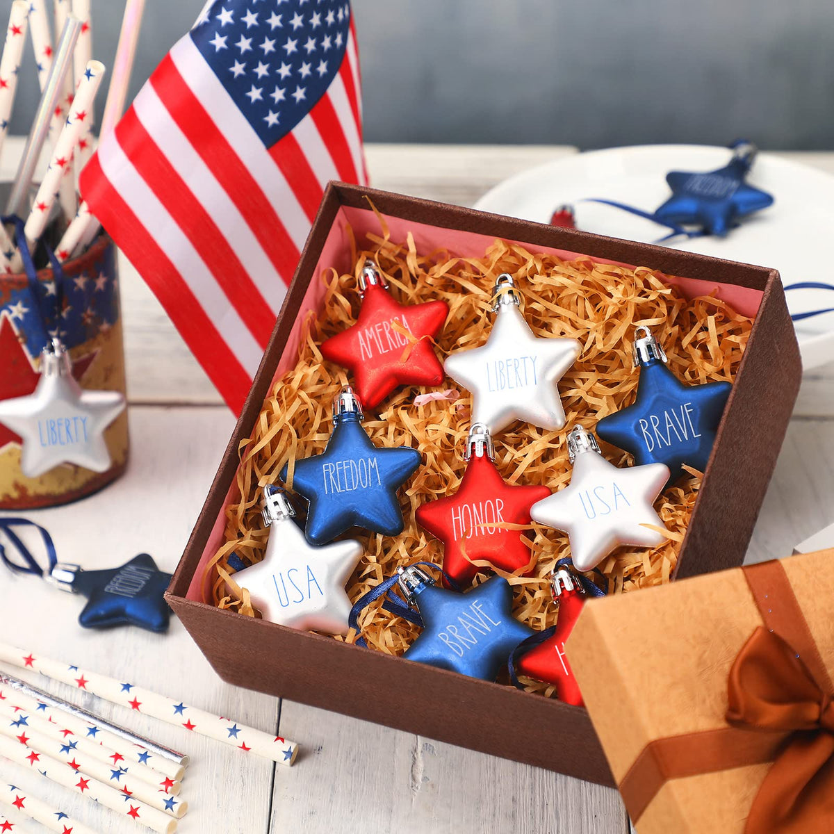 Honoson 48 Pcs 4th of July Hanging Ornaments Patriotic Star Tree Decorations Star Memorial Day Hanging Ornament Red Blue White 250th Anniversary Mini Decorations for Tree (Red,Navy Blue,Silver)