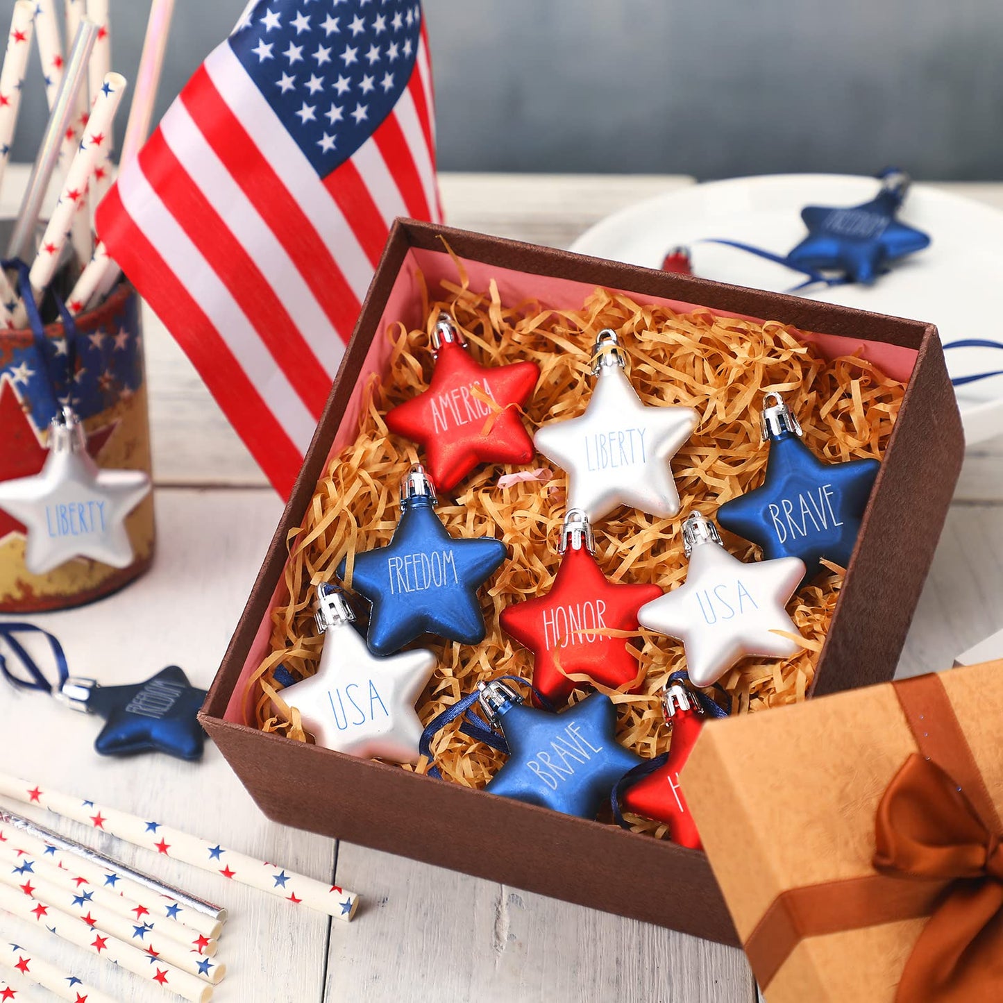 Honoson 48 Pcs 4th of July Hanging Ornaments Patriotic Star Tree Decorations Star Memorial Day Hanging Ornament Red Blue White 250th Anniversary Mini Decorations for Tree (Red,Navy Blue,Silver)