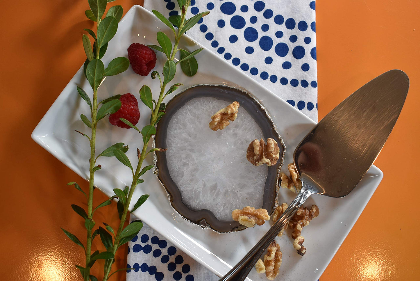 Nature's Decorations Natural Agate Stone Coasters with Real Silver Edge - Set of 4 Polished Geode Drink Mats for Dining & Coffee Table & Kitchen Decor No Dye 3.5-4" Diameter