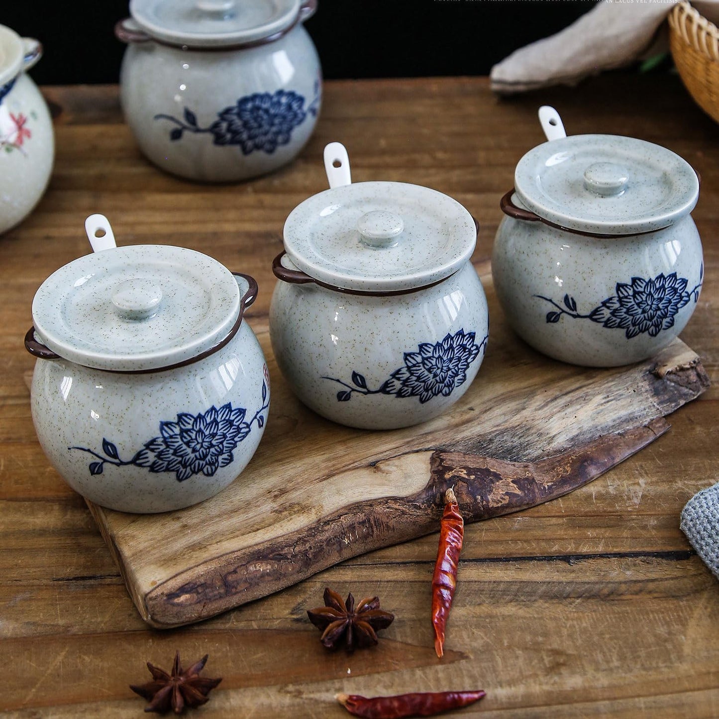 hengshukeji Sugar Bowl with Lid and Spoon,Vintage Ceramic Seasoning Jar, 10oz Stoneware Sugar Salt Holder, Glazed Condiment Container for Kitchen Counter (Lotus)