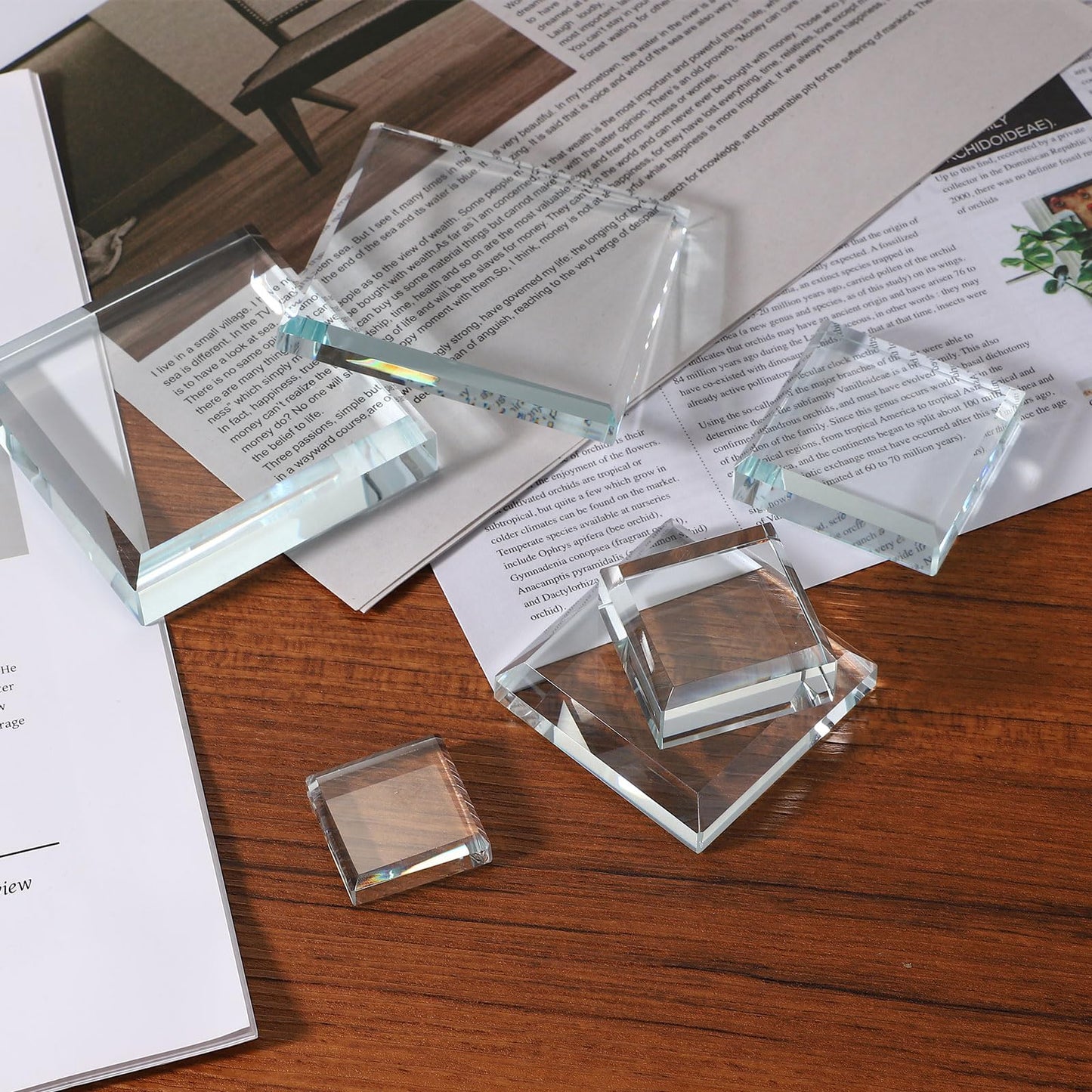 PATIKIL 2 Pcs Clear Crystal Paperweight, 2.76 x 2.76 x 0.59 Inch Clear Paperweight Decorative for Home Decoration Reading Photography Daily Office Gifts, Clear(Square)