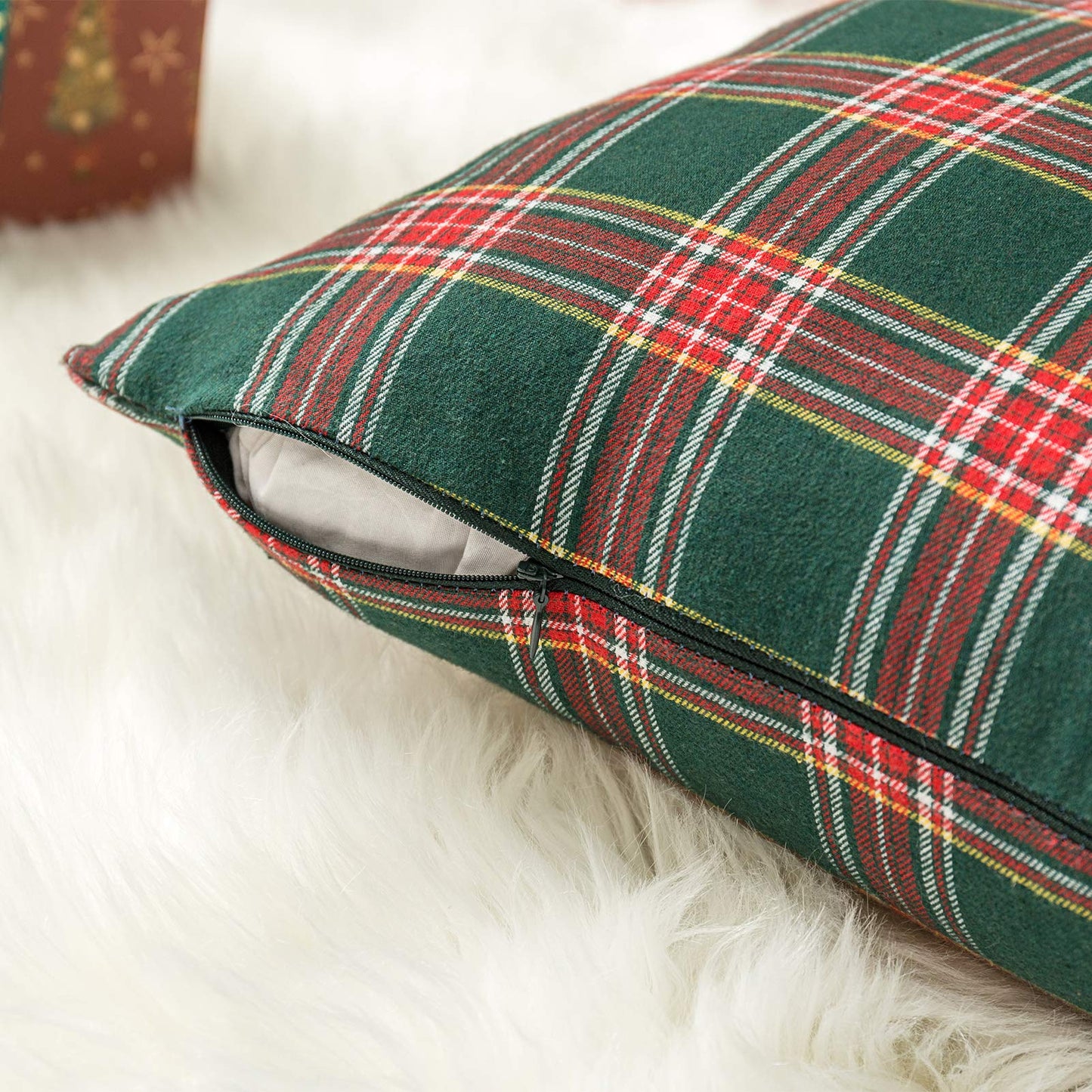 AQOTHES Pack of 2 Christmas Plaid Decorative Throw Pillow Covers Scottish Tartan Cushion Case for Farmhouse Home Holiday Decor Red and Green, 20 x 20 Inches