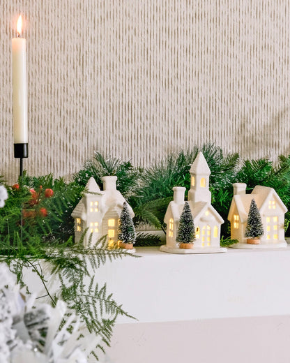 DN DECONATION Light up Christmas Decor Ceramic Village Houses, 3Pcs White Christmas Porcelain Villages with Frosted Trees, Holiday House Figurines Xmas Village Sets for Winter Table Decoration Indoor