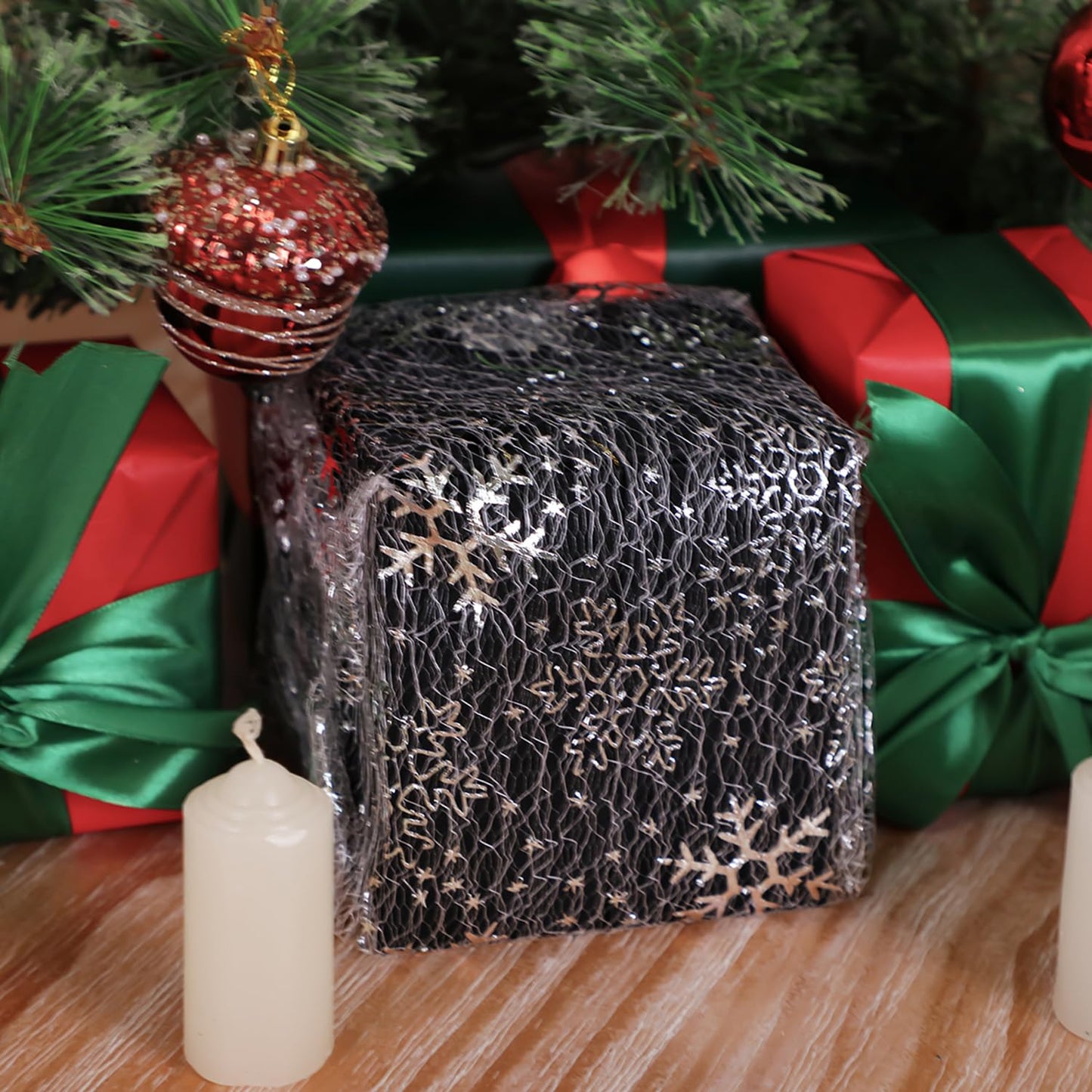 Snowkingdom 2 Pcs Christmas Snowflake Silver Table Runner 108 Inch Sparkly Silver Glitter Metallic Runners Decorations for Seasonal Winter Festival Holiday Home Party