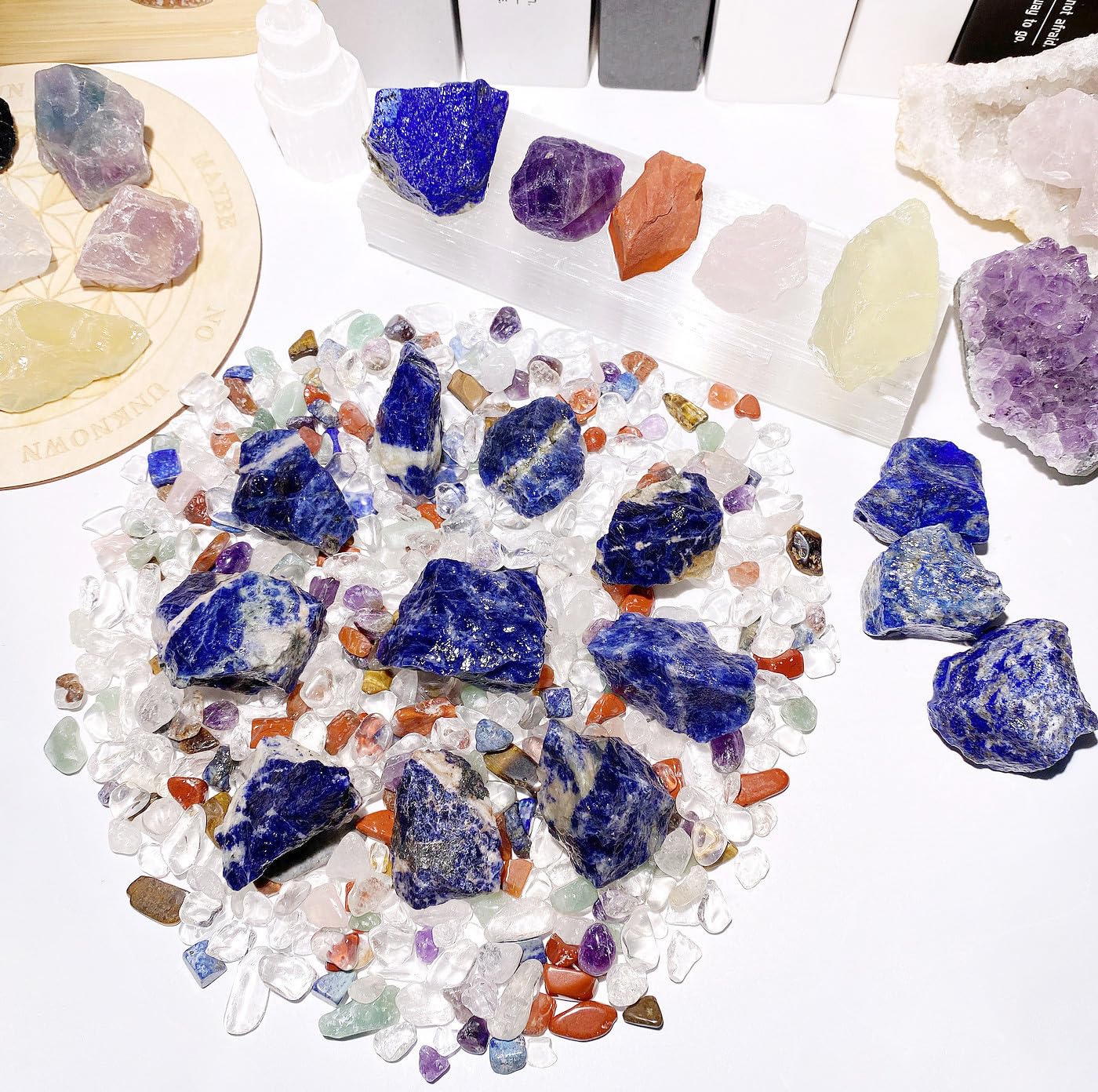 QINJIEJIE 0.9Lbs Blue Sodalite Raw Crystals Natural Stones Bulk Large 1" Rough Rocks Reiki Gemstones Fountain Landscape Rocks for Tumbling Cabbing Polishing Wire Wrapping Wicca Decoration