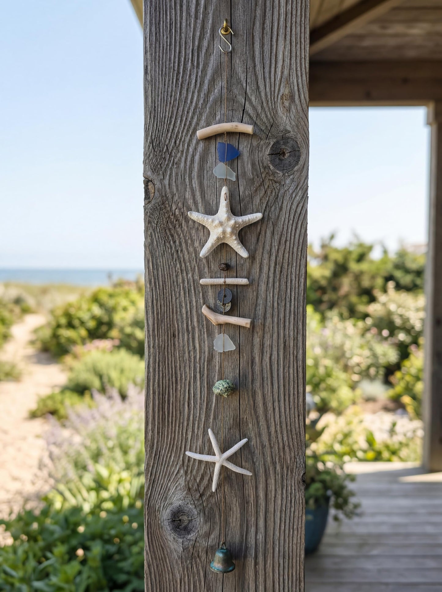 Driftwood Sea Star Wind Chime Beach Seashell Hanging Wall Decor, Coastal Nautical Window Hanging Ornament with Sea Glass & Metal Bell, Boho Ocean Themed Mobile for Home Bedroom Window Porch