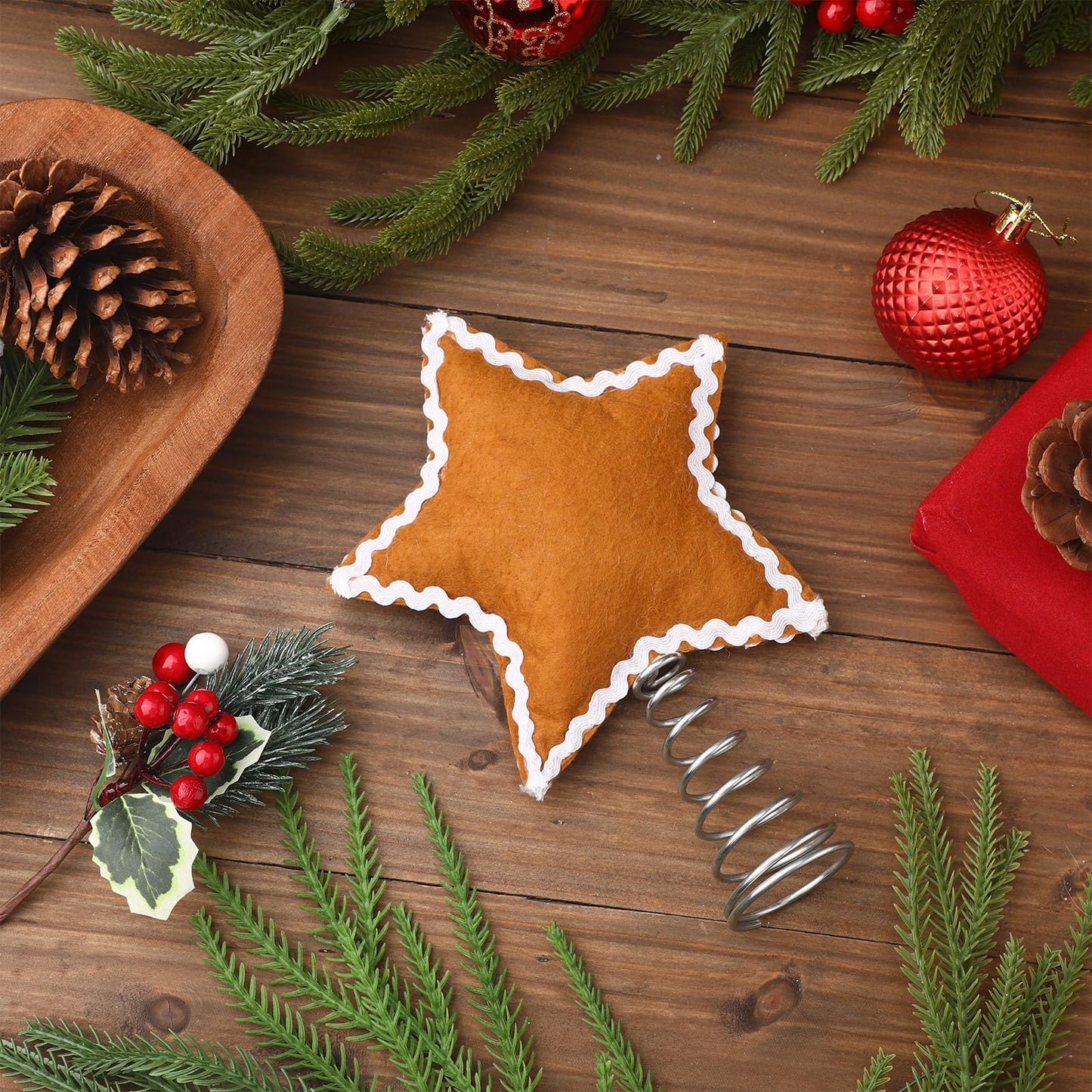 Arrowbash Gingerbread Star Christmas Tree Topper 6.7 Inch Cute Xmas Felt Gingerbread Ornament Decoration for Winter Home Office Holiday Party Decoration