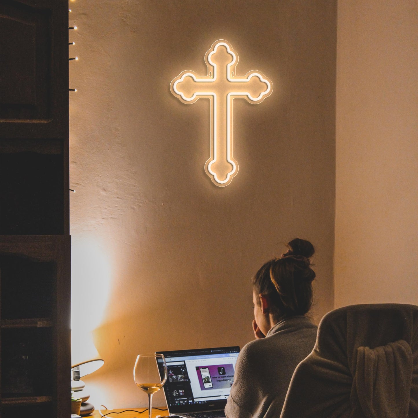 Jesus Cross Neon Signs,Cross Neon Sign Wall Lights Art Lamp Hanging for Home Room Bedroom Christian Wedding Party Wall Decor Christmas New Year Birthday Party Signs