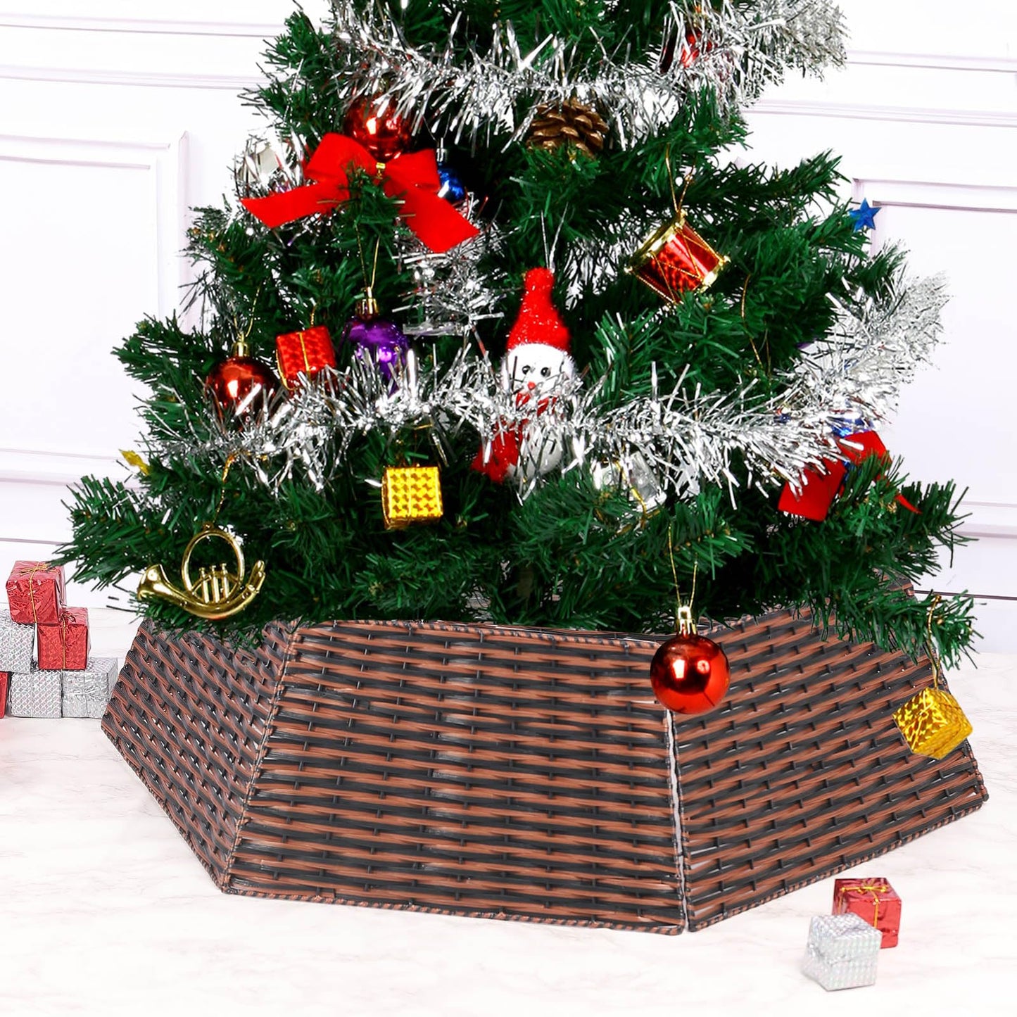 Vencer 34.2''Christmas Tree Collar,Plastic Rattan Xmas Tree Skirt,Rustic Decorations,Tree Skirt Base for Christmas Tree Decorations,Red&Black,CTS-RB008