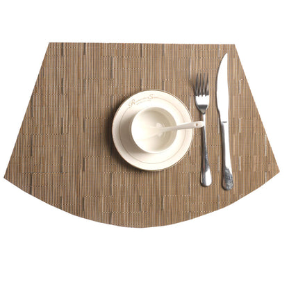 SHACOS Round Table Placemats Set of 4 Wedge Shape Woven Vinyl Place Mats Heat Resistant Wipe Clean Round Table Mats Home Table Decor (4, Tan)