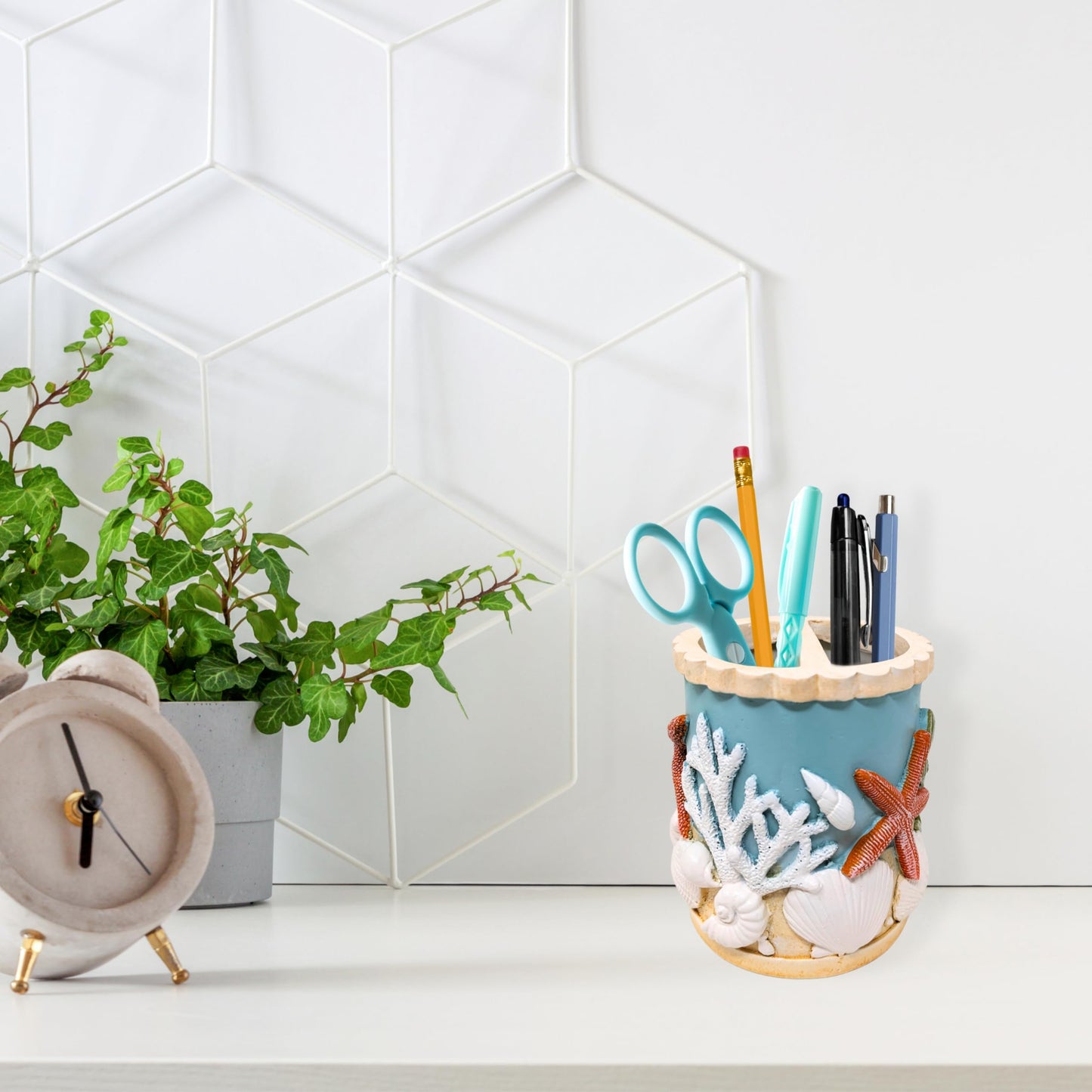 Seaside Splendor Toothbrush Holder – Beautifully Detailed 3D Ocean Elements, Seashells, Starfish, Premium Resin for Coastal Bathrooms, Guest Baths, Beach-Themed Décor, and Nautical Home Accessories