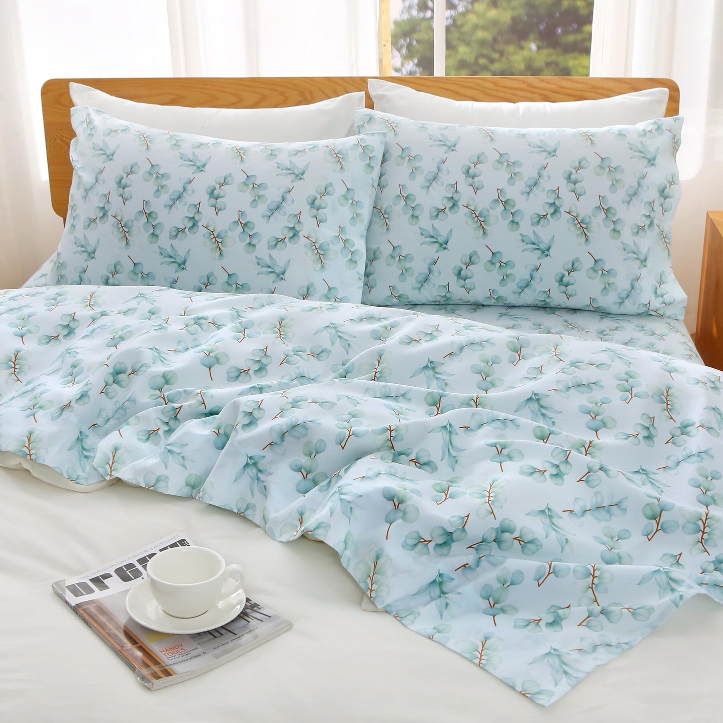Viviland Queen Bed Sheet Set - 4 Piece Double Brushed Microfiber Bedding - Deep Pocket Up to 15", Ultra Soft, Breathable & Wrinkle Resistant Skin-Friendly Cooling Sheets for Adult - Eucalyptus Dew(Q)