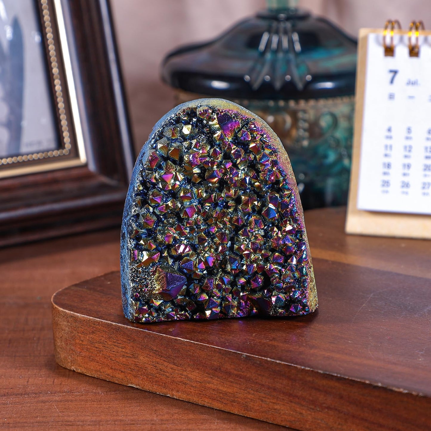 Nupuyai Rainbow Titanium Coated Crystal Geode Cluster Irregular Raw Rock Quartz Stone Mineral Specimen for Home Office Decor Feng Shui, Rainbow