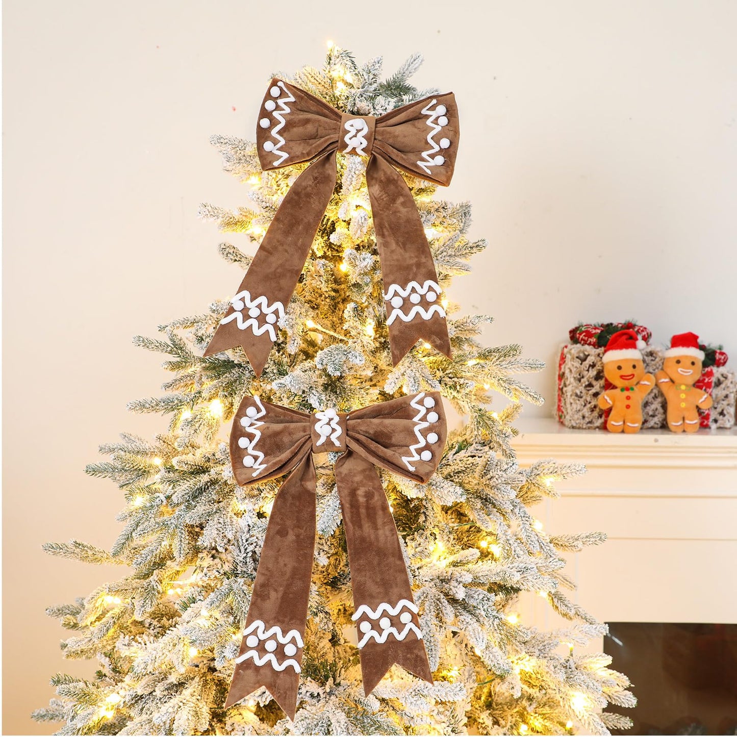 Suncalla 2 Pcs 19‘' Extra Large Christmas Gingerbread Tree Topper Wreath Bow Tree Topper Ornament Brown Plush Hanging Decor for Xmas Door Window Wall Wedding Party Decoration Supplies Gifts