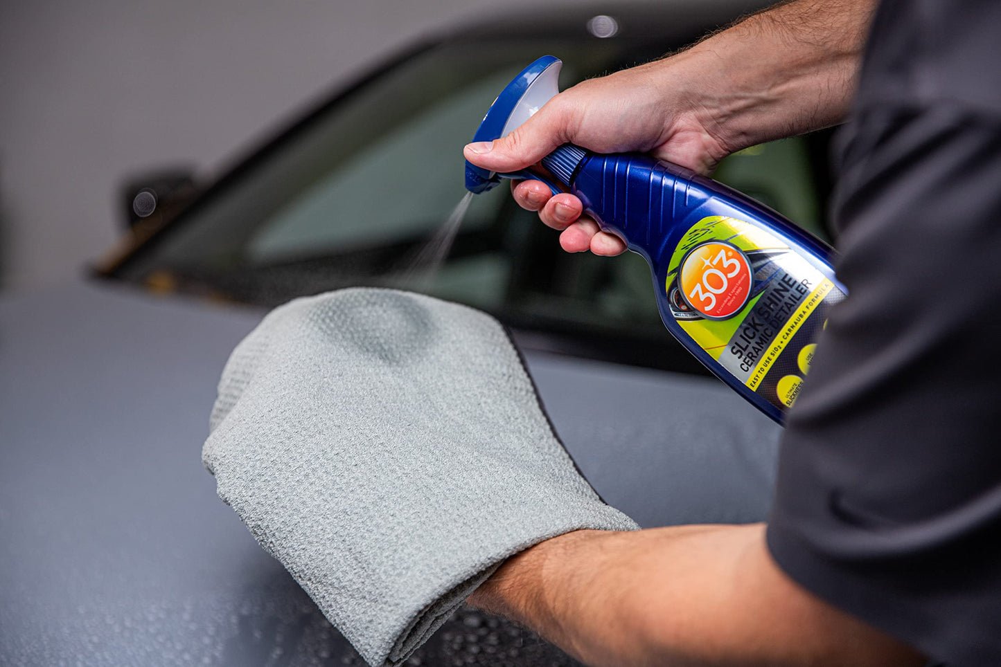 303 Products (30265 Slick Shine Ceramic Detailer - SiO2 and Carnauba Infused Ceramic Coating - Premium Ceramic Detailing Spray - Increases Shine and Gloss - Works on Paint, Glass, and Wheels - 16Oz
