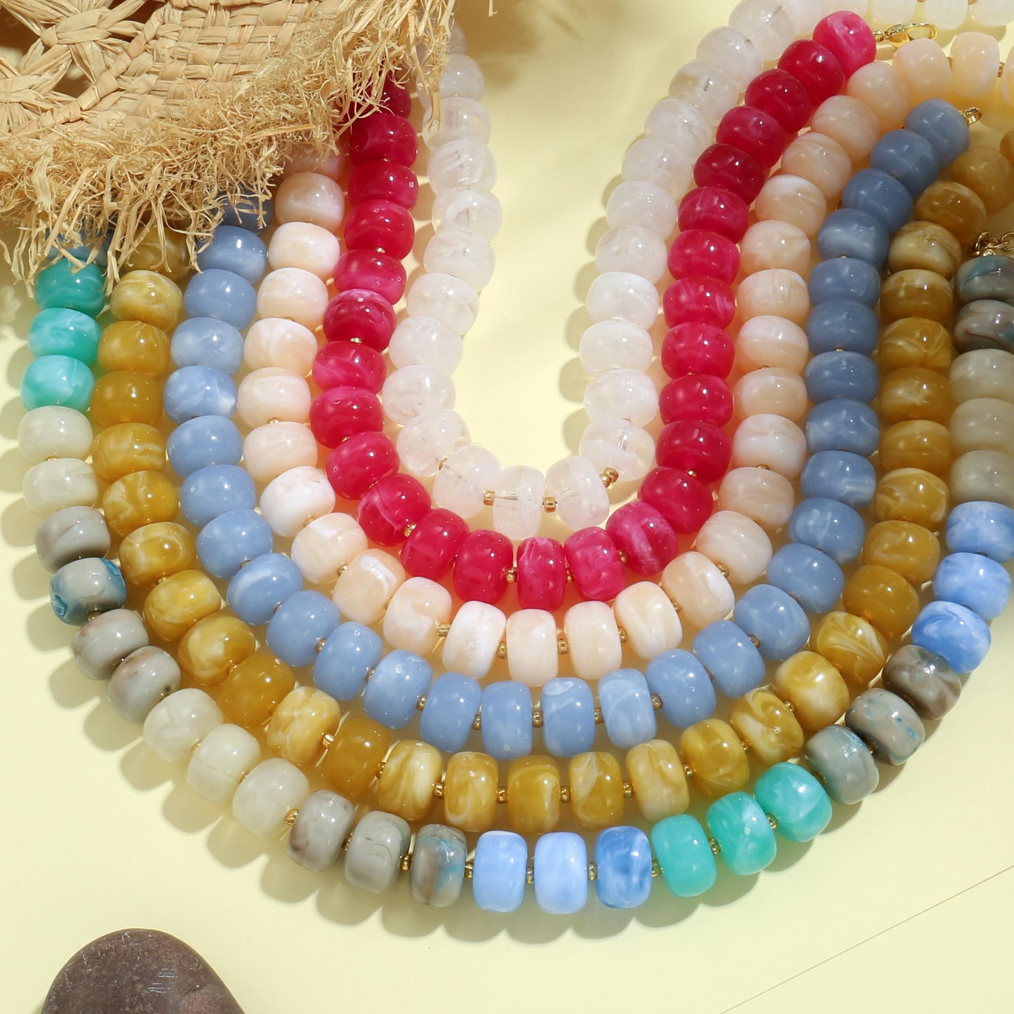 Badu Mint Green Chunky Beaded Necklace for Women,Acrylic Bead Choker Statement Necklace Cute Trendy Necklaces Jewelry Gifts