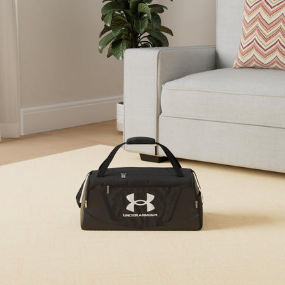 Under Armour Unisex-Adult Undeniable 5.0 Duffle, Black (001)/Metallic Silver, Small