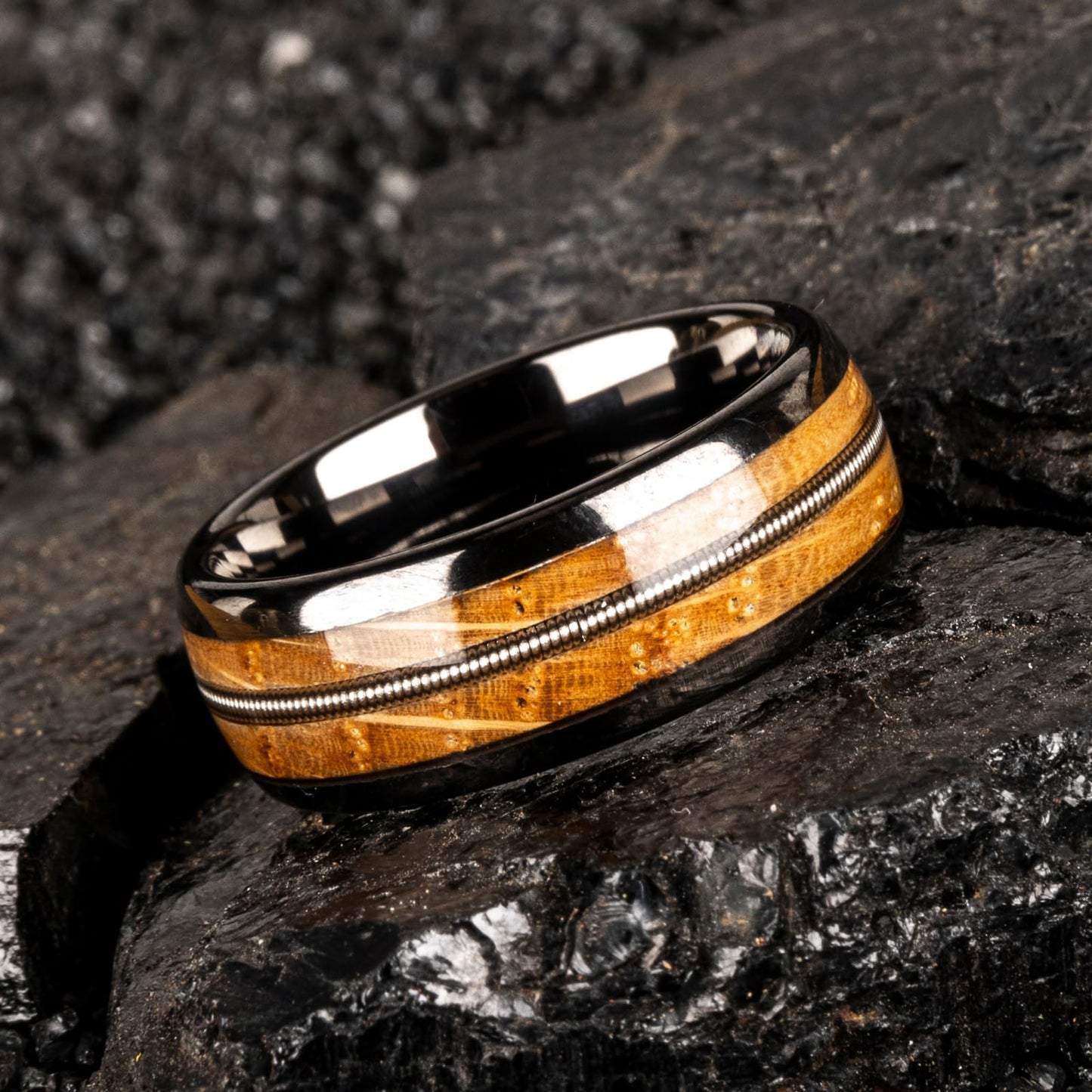 JEWPER 8mm Men Womens Wedding Band Tungsten Rings dark gun black Fashion Promise Carbide Inlaid Guitar Strings whiskey barrel wood Matte Finish Edge Comfort Fit Size(7)