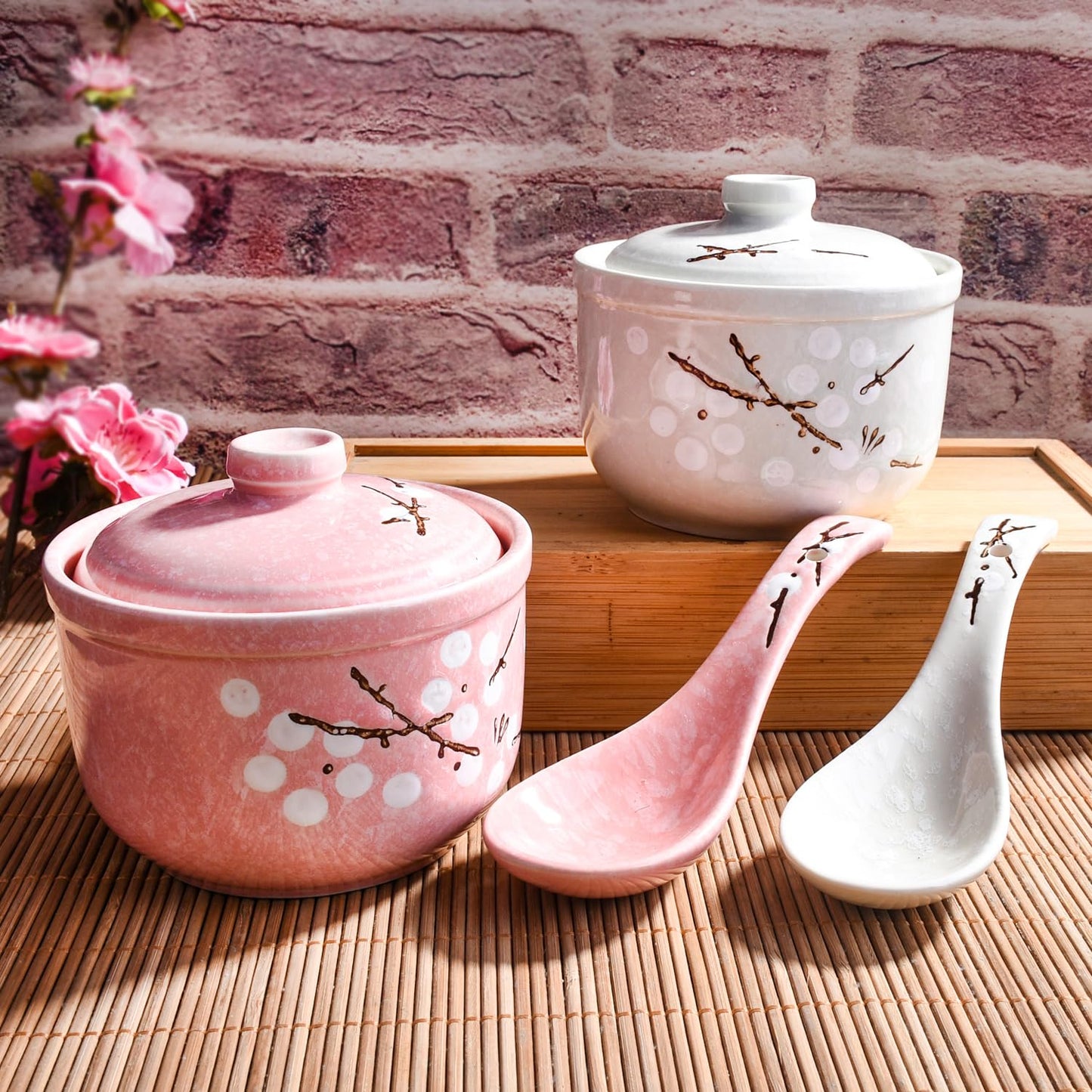 Whitenesser Ceramic Stew Bowl and Condiment Pot Set with Lid and Spoon Set of 2, Multi-Use Hand-Painted Plum Blossom Seasoning Container for Stew, Soup, Salt and Sugar
