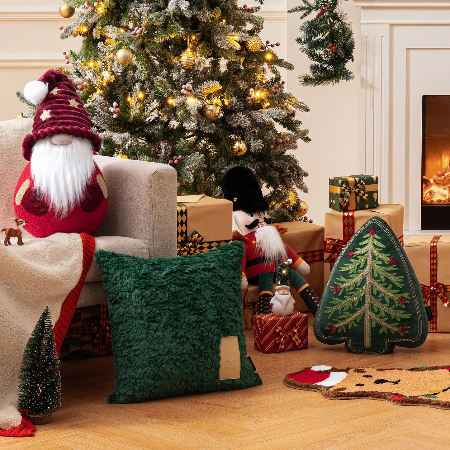 Phantoscope Pack of 4 Merry Christmas Throw Pillow Covers, Soft Faux Fur Sherpa Christmas Pillow Covers, Velvet Santa Tree Decorative Pillow Case Cushion Cover, Green and White, 18 x 18 inch