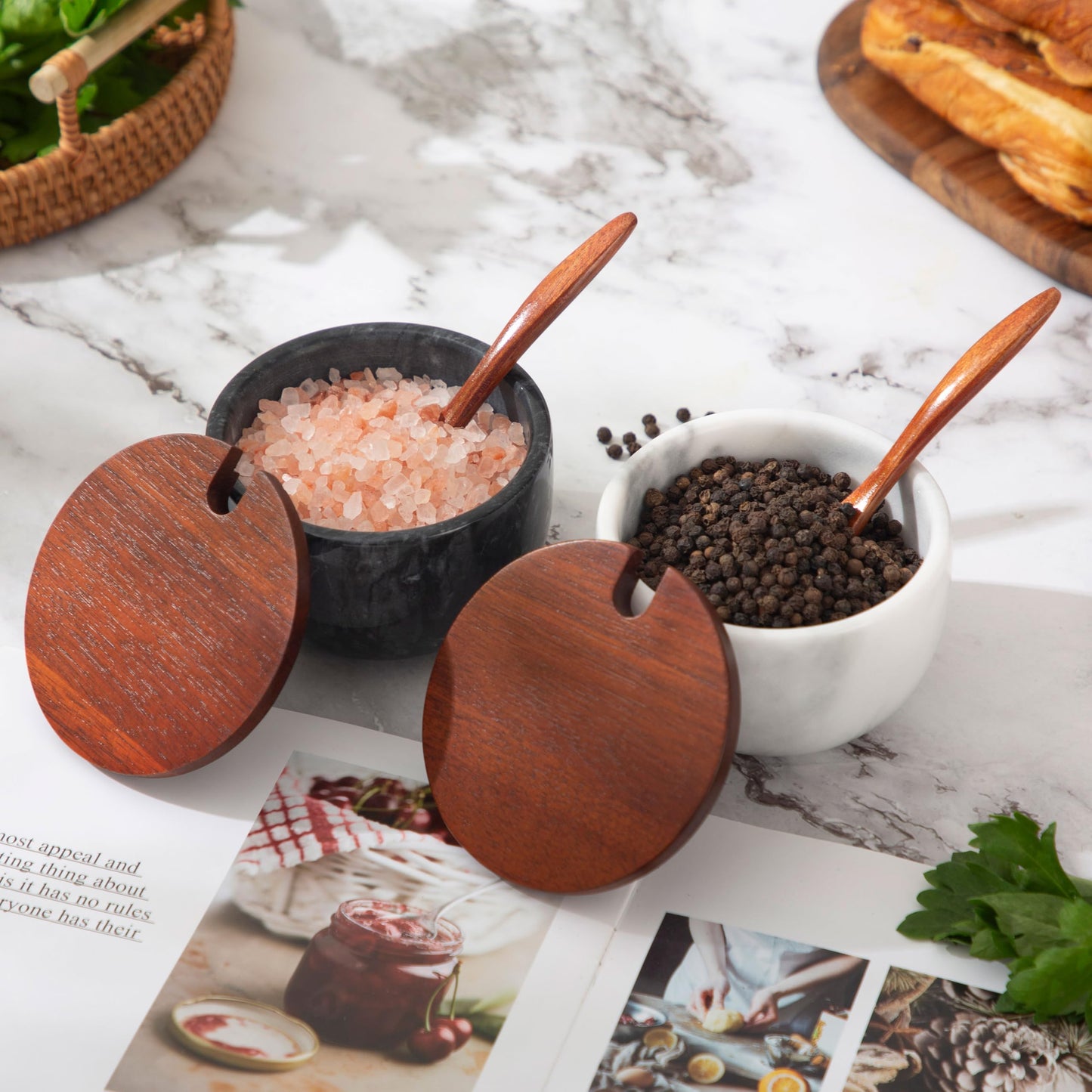 NHKRTE 18-Ounce Marble Spice Jar with Lid and Spoon, Black and White Set