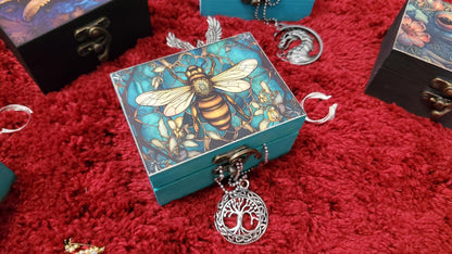 JB&C Premium Bee Trinket Box Small Jewelry Keepsake Box | Earrings Necklace Storage Box for Girls Women | Bee lovers Gift Idea, Animals Ornaments for Home Décor (3BES)