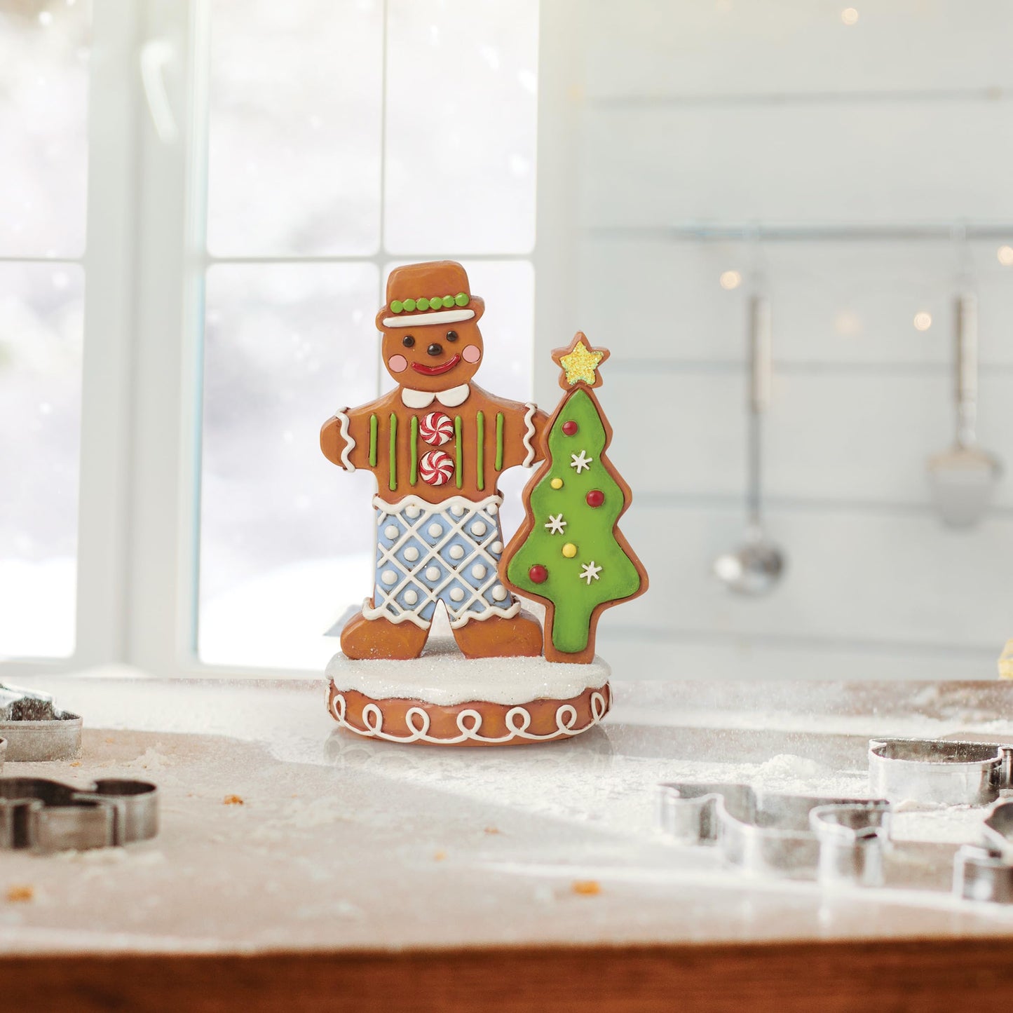 Enesco Jim Shore Heartwood Creek Gingerbread Christmas Gent with Tree Figurine- Stone Resin Hand Painted Crafted Collectible Mini Figurines Christmas Home Decor Statue, 4.62 Inch