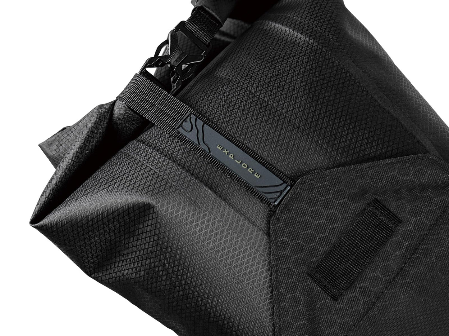 Topeak BackLoader X 15L (Black) Bike Bag – Large-Capacity Waterproof Seat Bag for Bikepacking | Air Purge Valve, Secure Mount, 5 kg Load, 20.1” x 9.4” x 8.7”, 525 g
