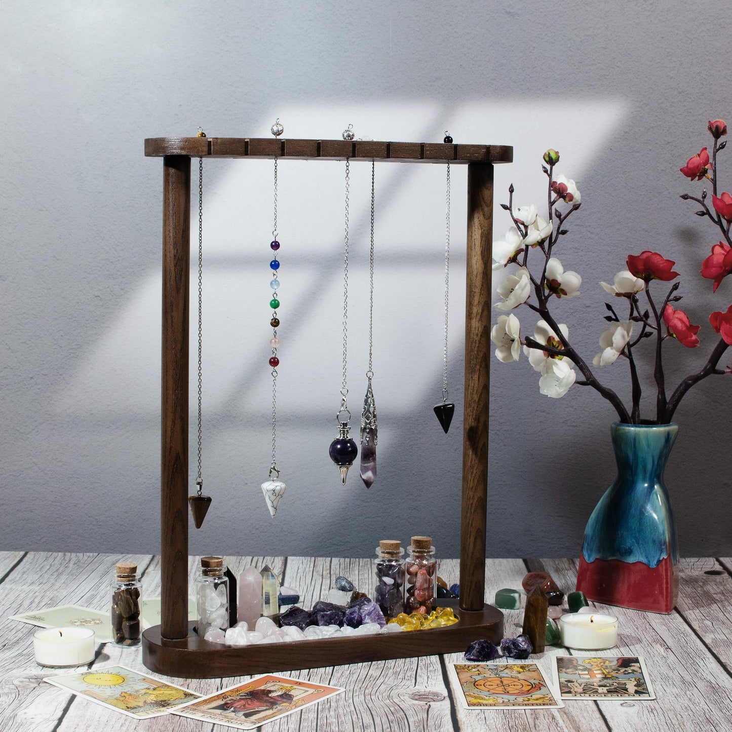 Kihomi Pendulum Display Stand with Tray - Wooden Necklace Stand, Crystal holder for 17 Pendulums and Pendants - Aesthetic Witchy Decor, Witchcraft and Wiccan Supplies for Your Spiritual Space (Brown)