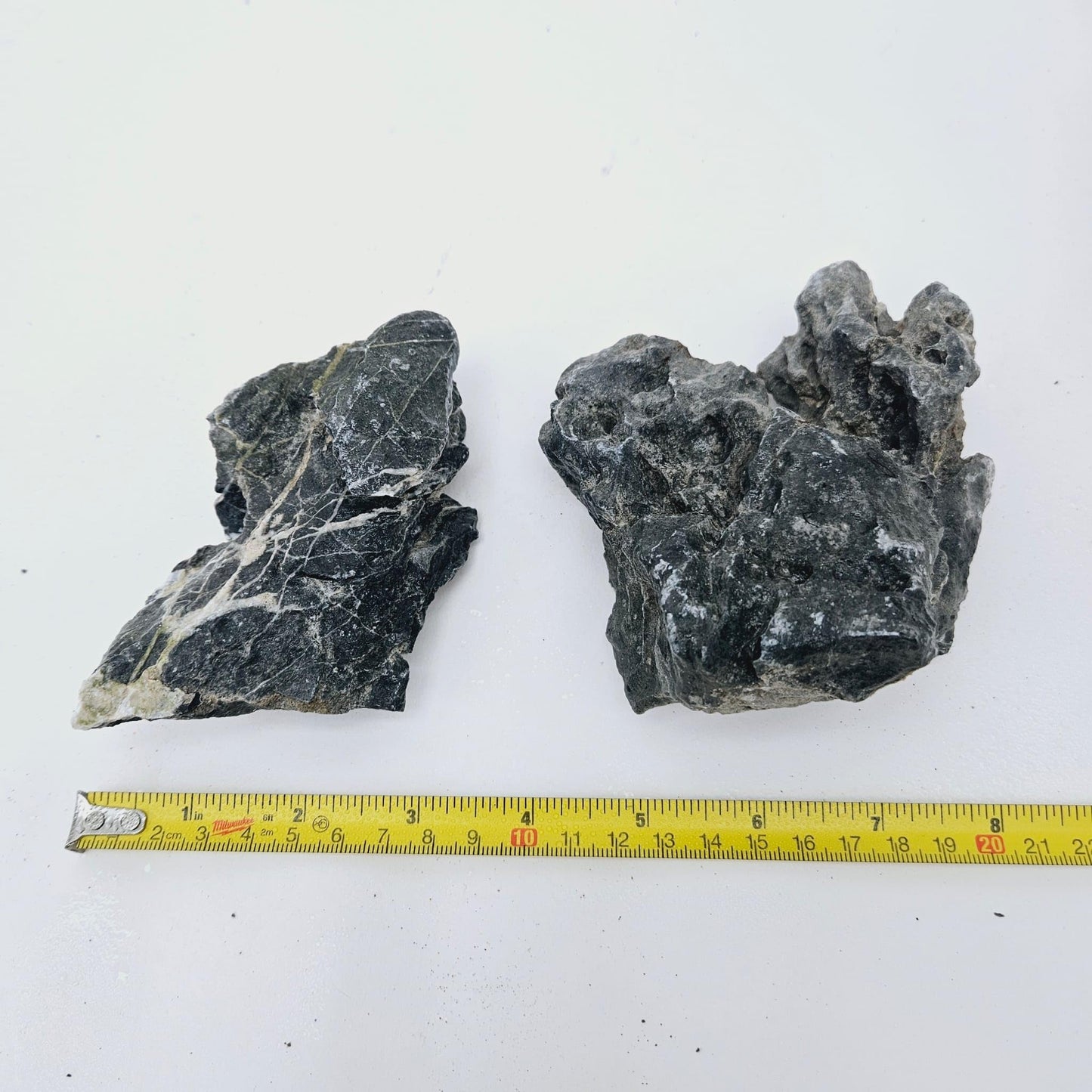 Lifegard Aquatics Smoky Mountain Seiryu Stone - Mix Size 3" to 5" Kit of Medium and Small Rocks (for Decoration, Ponds, Fish Tank, Aquarium & Aquascaping)