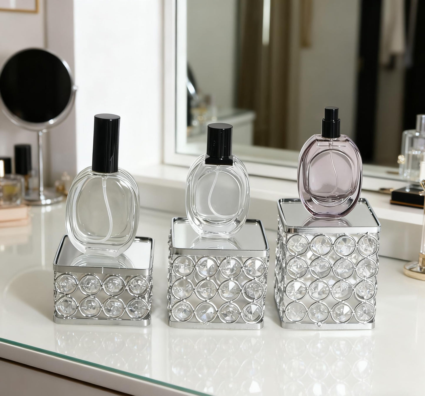 Feyarl 3 Pcs Crystal Jewelry Watch Display Stands Mirrored Risers Decorative Perfume Figurine Collectible Display Stand Holder for Store Table Wedding Home Décor (Silver)