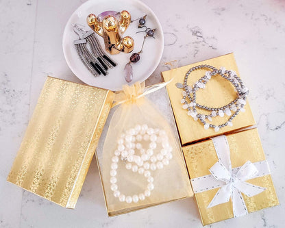 TheDisplayGuys - 25-Pack #33 Cotton Filled Cardboard Paper Jewelry Boxes Gift Case - Gold Foil (3.5" x 3.5" x 1.0") - for Shipping or Storage