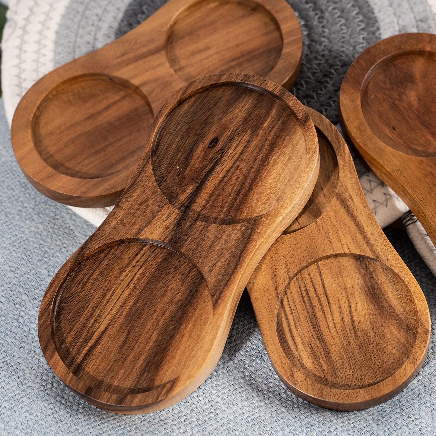 DeroTeno Salt and Pepper Mill Tray, Inner Dia 6.8 cm / 2.68 inch, Acacia Wood, Pepper Grinder Rest, Dining Table Protector (Pepper Mill and Salt Mill are not Included)