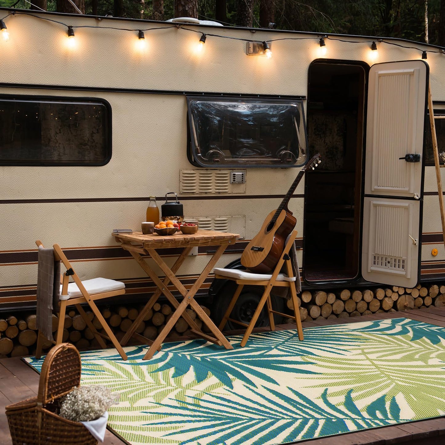 Rugshop Lanai Modern Floral Reversible Crease-Free Waterproof Premium Recycled Plastic Outdoor Rugs for Patio,Backyard,RV,Deck,Picnic,Trailer,Beach,Camping Area Rug Green 7'10" x 10'