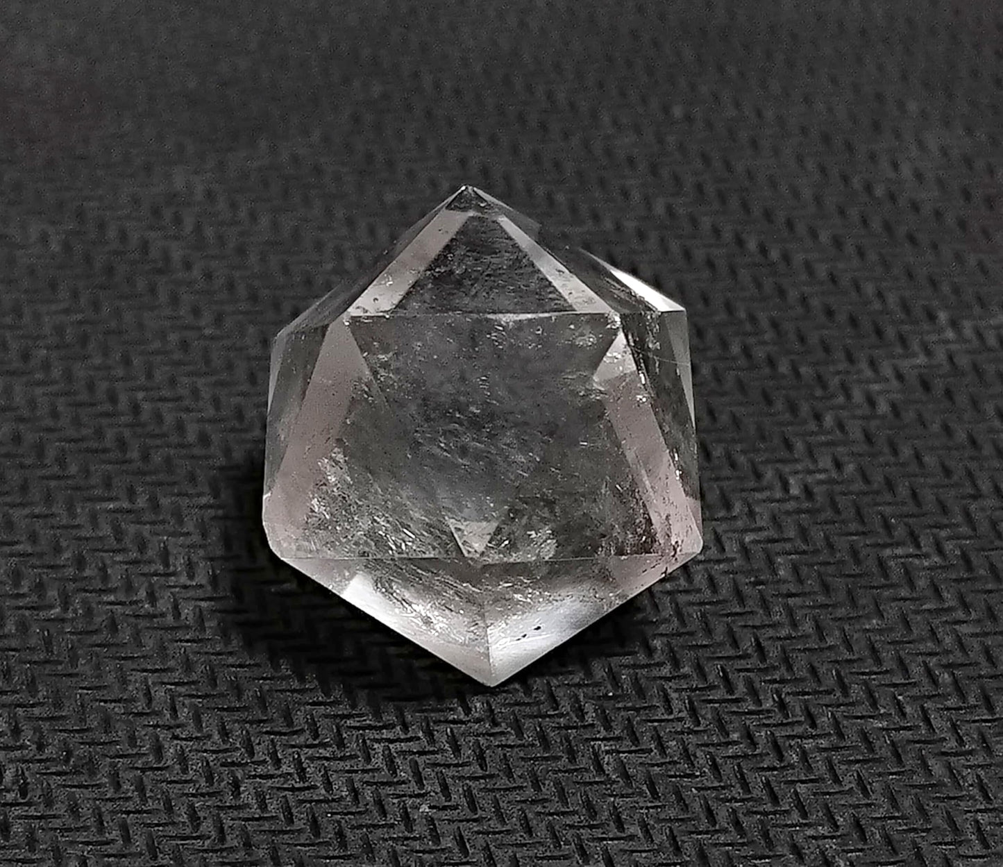 Jet Crystal Quartz Icosahedron Gemstone Sphatik Original Crystal Natural Authentic Chakra Radionic Platonic Pranic Brazilian Power Protection Vastu Healing Feng Shui Energy Approx. 10-15 mm.