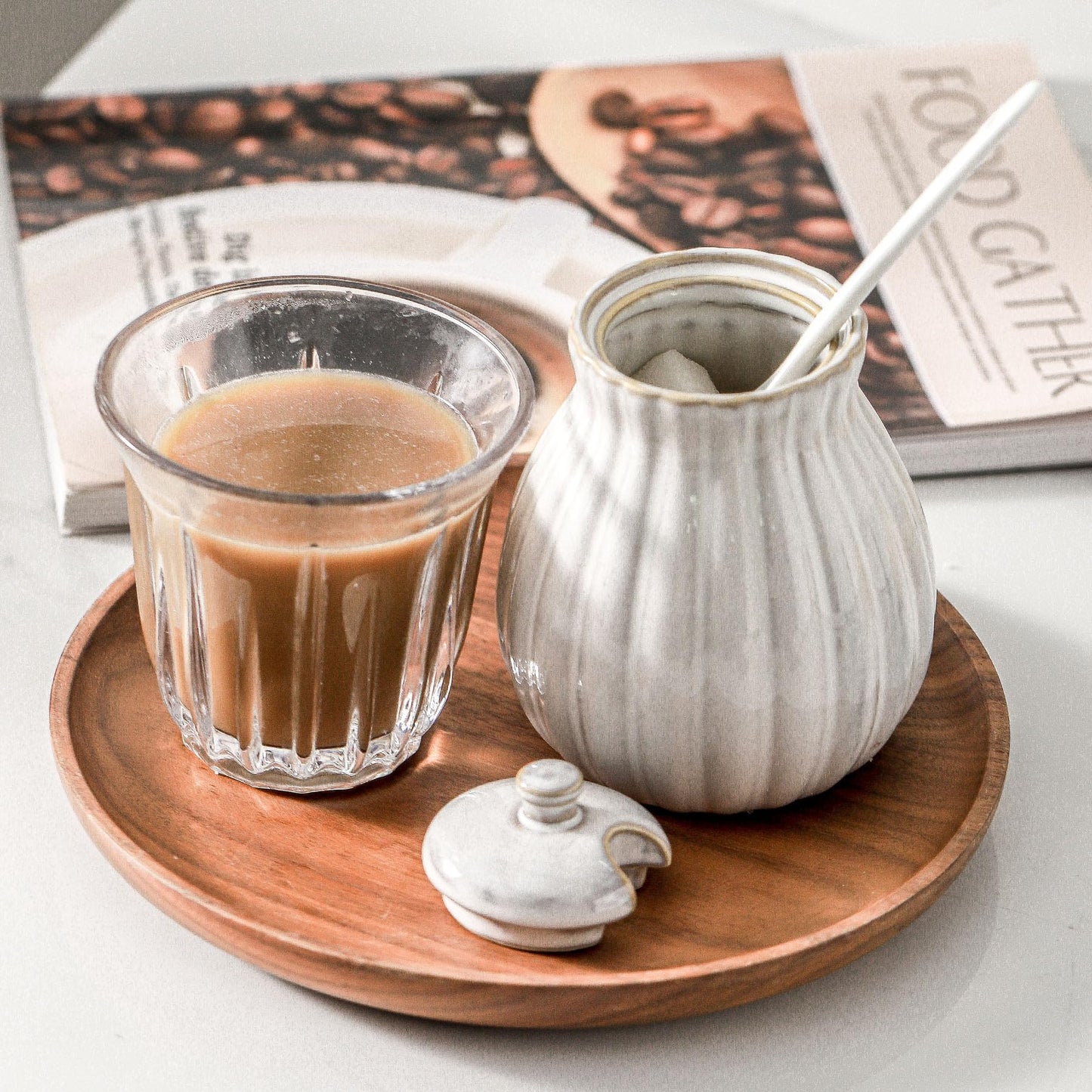 Seyatoo Sugar Bowl with Lid and Spoon, Ceramic Sugar Container for Coffee Bar, Sugar Jar Holder Sugar Dispenser Bowl for Sea Salt, Spice and Sugar, Glazed White