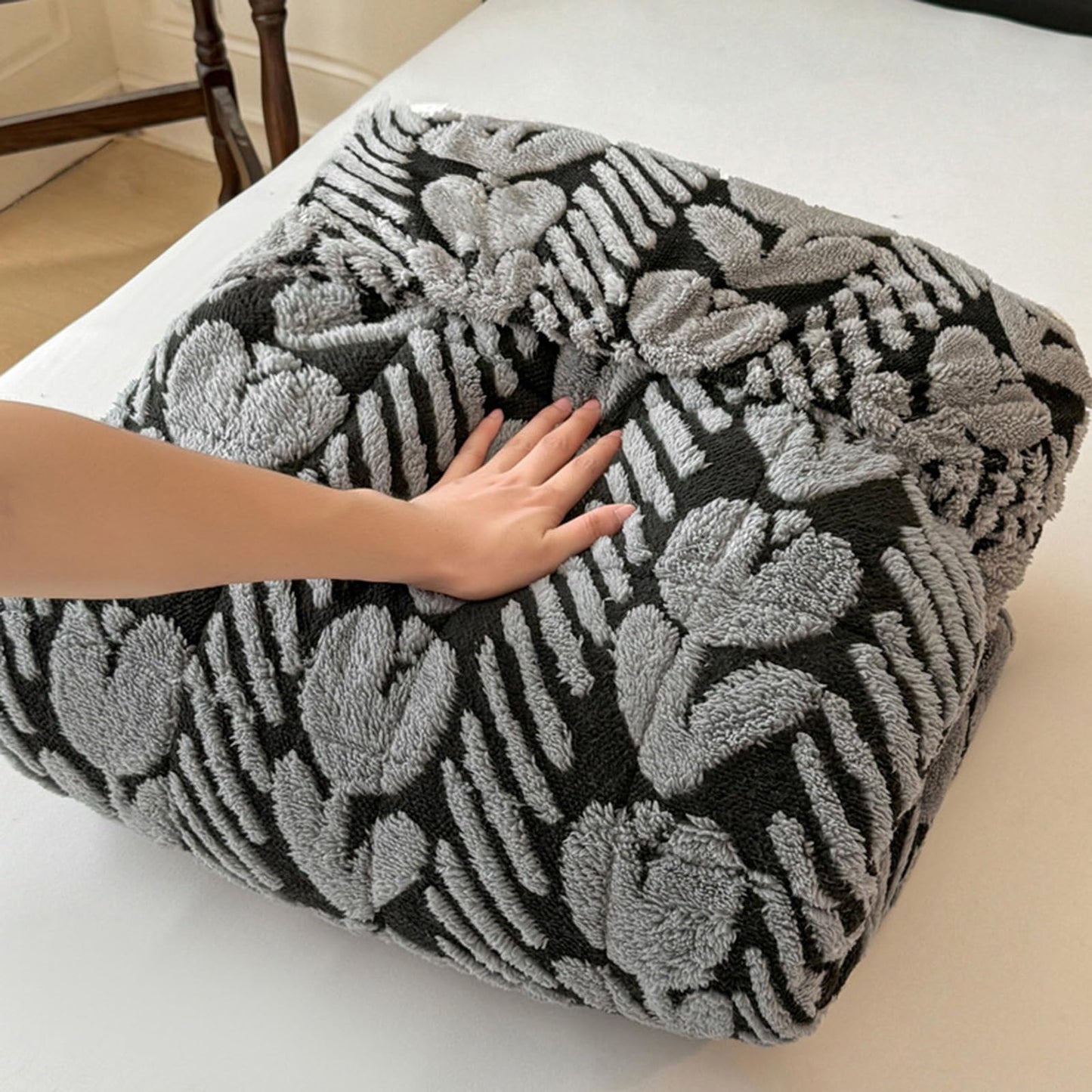 Elastic Bed Sheets, Plush Fluffy Velvet Fitted Sheet, Super Warm Winter Bottom Sheet with 11" Deep Pockets, Machine Washable and Non-Fade(C,2*Pillow Cover)