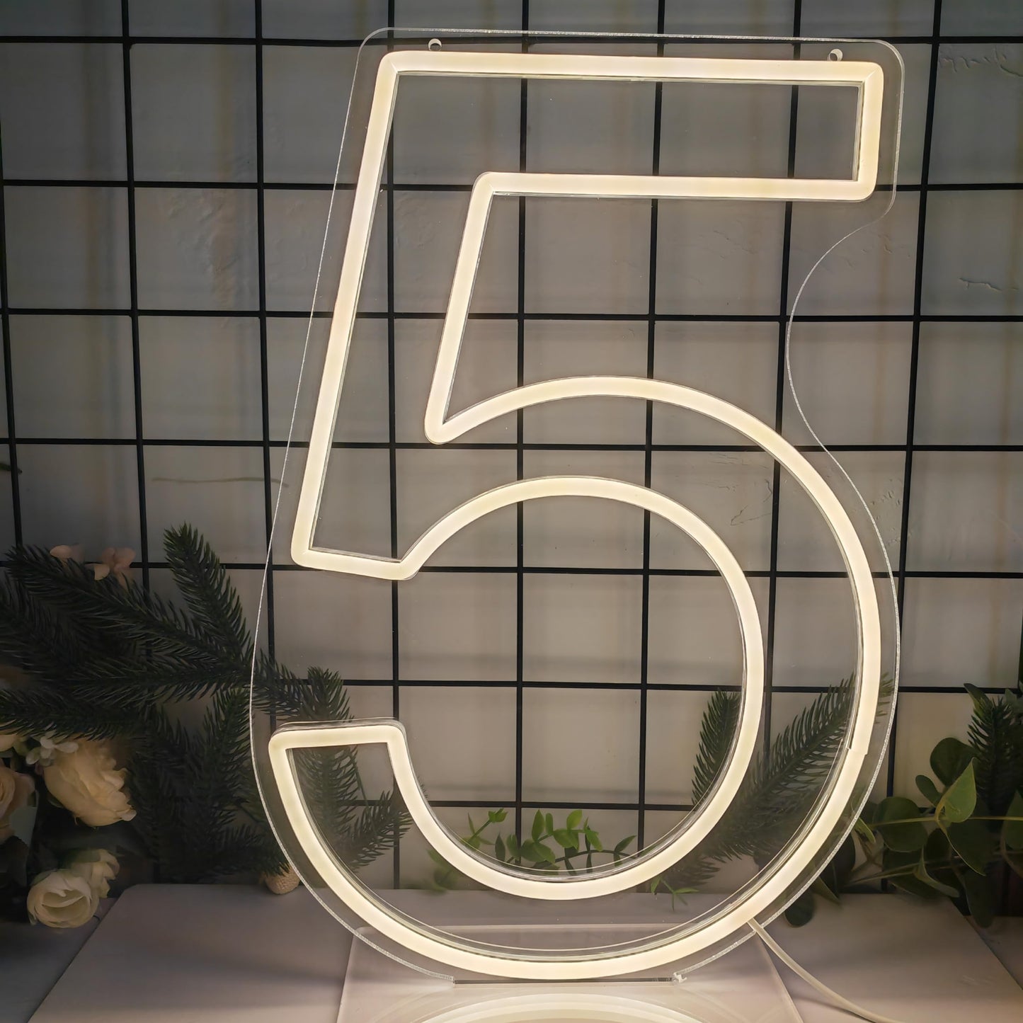 Neon Signs Number 5 Birthdays Decor Neon Lights Party USB Plus Battery Case Light up your baby's birthday with our Neon Number Five Sign (Number 5-Warm White)