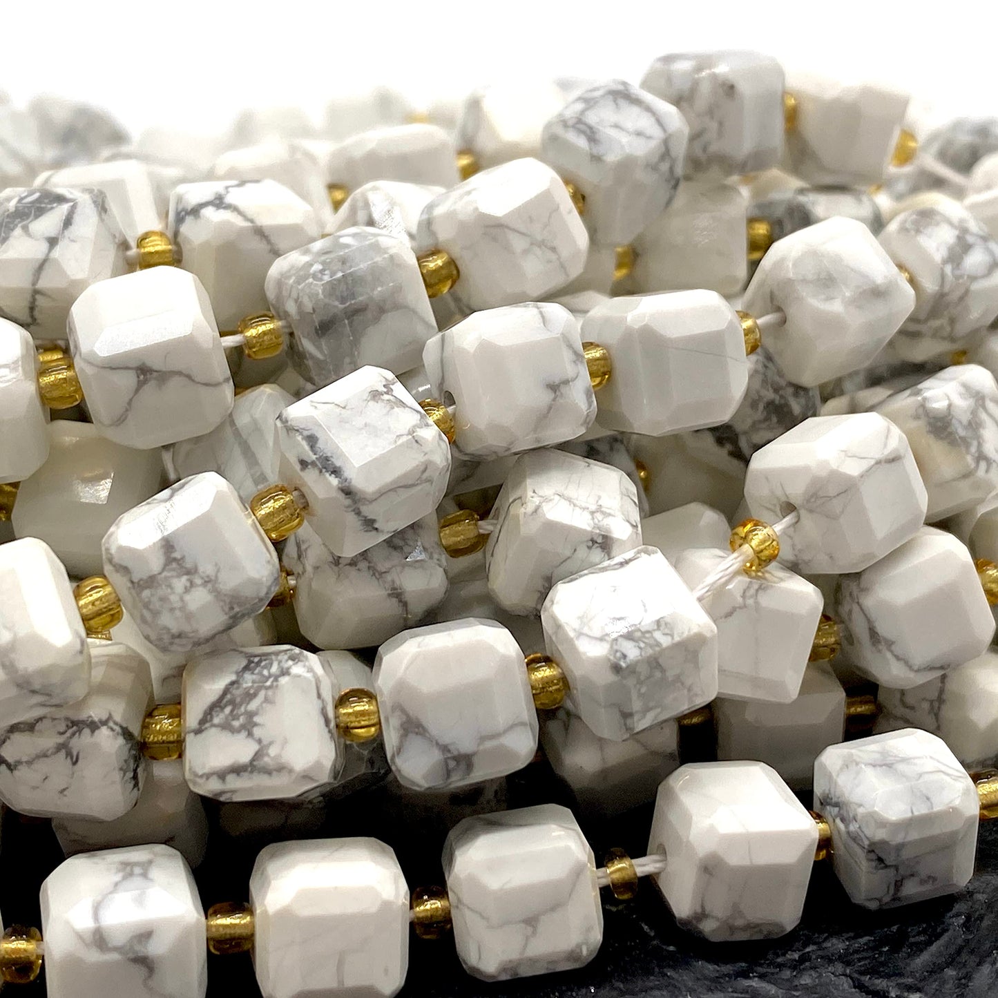 ABCGEMS California White Howlite Beads (A Revolutionary Cutting Technique Brings a More Dynamic Look to a Traditional Cube) Crystal Chakra Stone Diamond-Cut 3D Magical-Cube 8mm