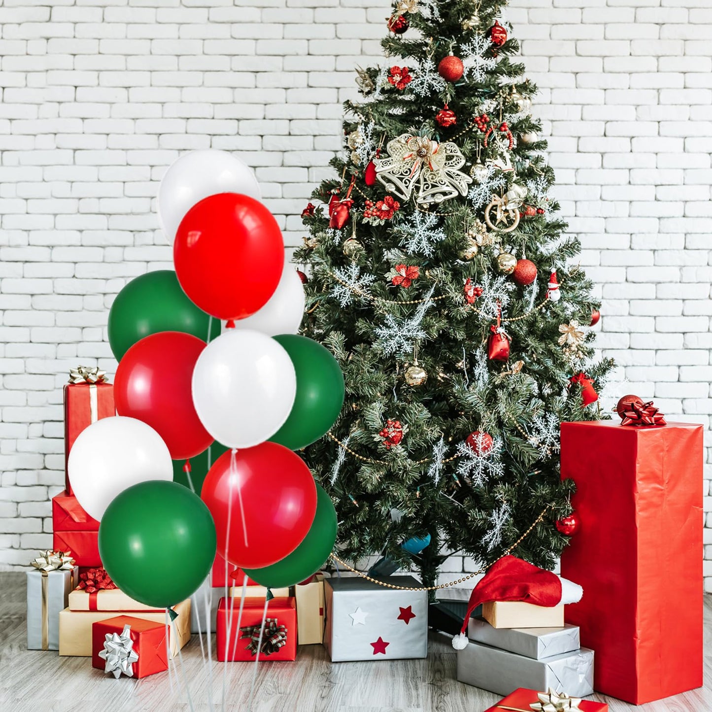 100 Pcs Christmas Red Green Balloons 12 Inch Red Green and White Latex Balloons with 65ft Ribbon for Christmas Birthday Baby Shower Party Decorations