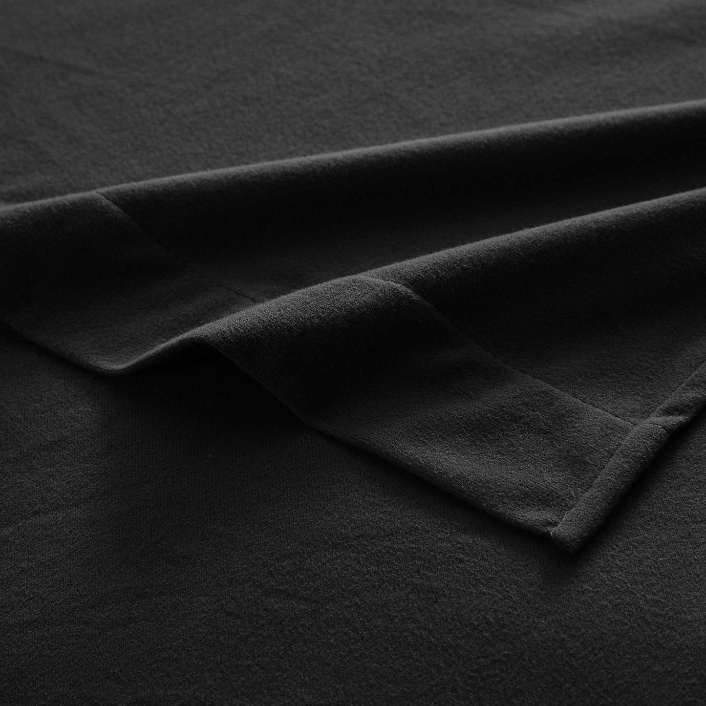 Flannel Sheets Warm and Cozy Deep Pocket Breathable All Season Bedding Set with Fitted, Flat and Pillowcases, Queen, Black