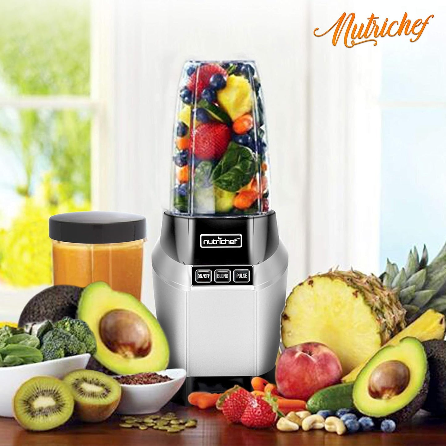 NutriChef Personal Electric Single Serve Blender - Small Professional Kitchen Countertop Mini Blender for Shakes & Smoothies, Pulse Blend, Convenient Lid Cover, Portable 20 & 24 oz Cups, Black